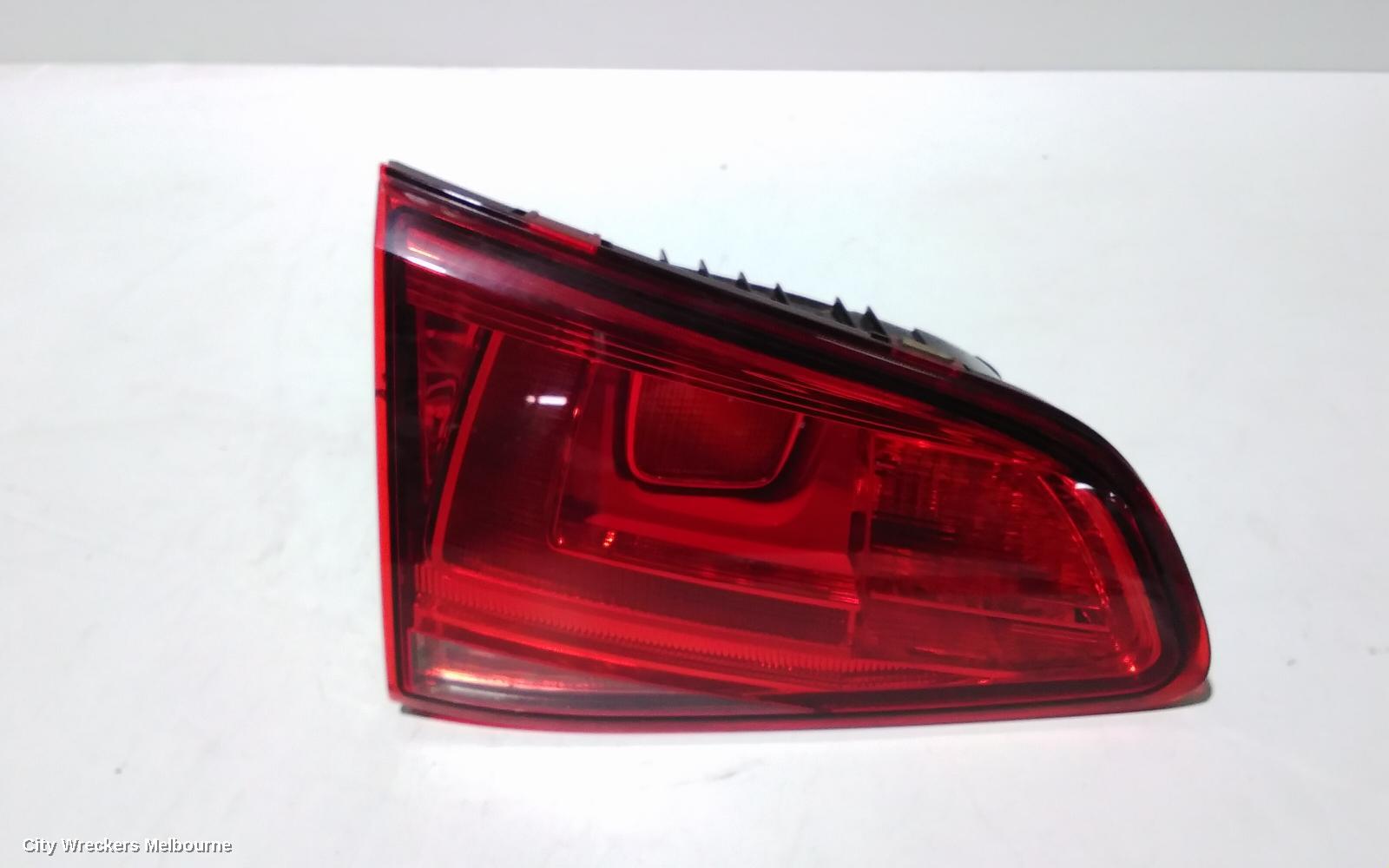 VOLKSWAGEN GOLF REAR GARNISH, TAILGATE LAMP (LH SIDE), GEN 7, HATCH, NON GTI, TINTED TYPE, 10/2013 - 03/2017