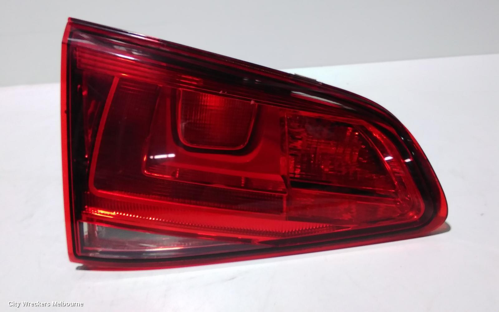 VOLKSWAGEN GOLF REAR GARNISH, TAILGATE LAMP (LH SIDE), GEN 7, HATCH, NON GTI, TINTED TYPE, 10/2013 - 03/2017