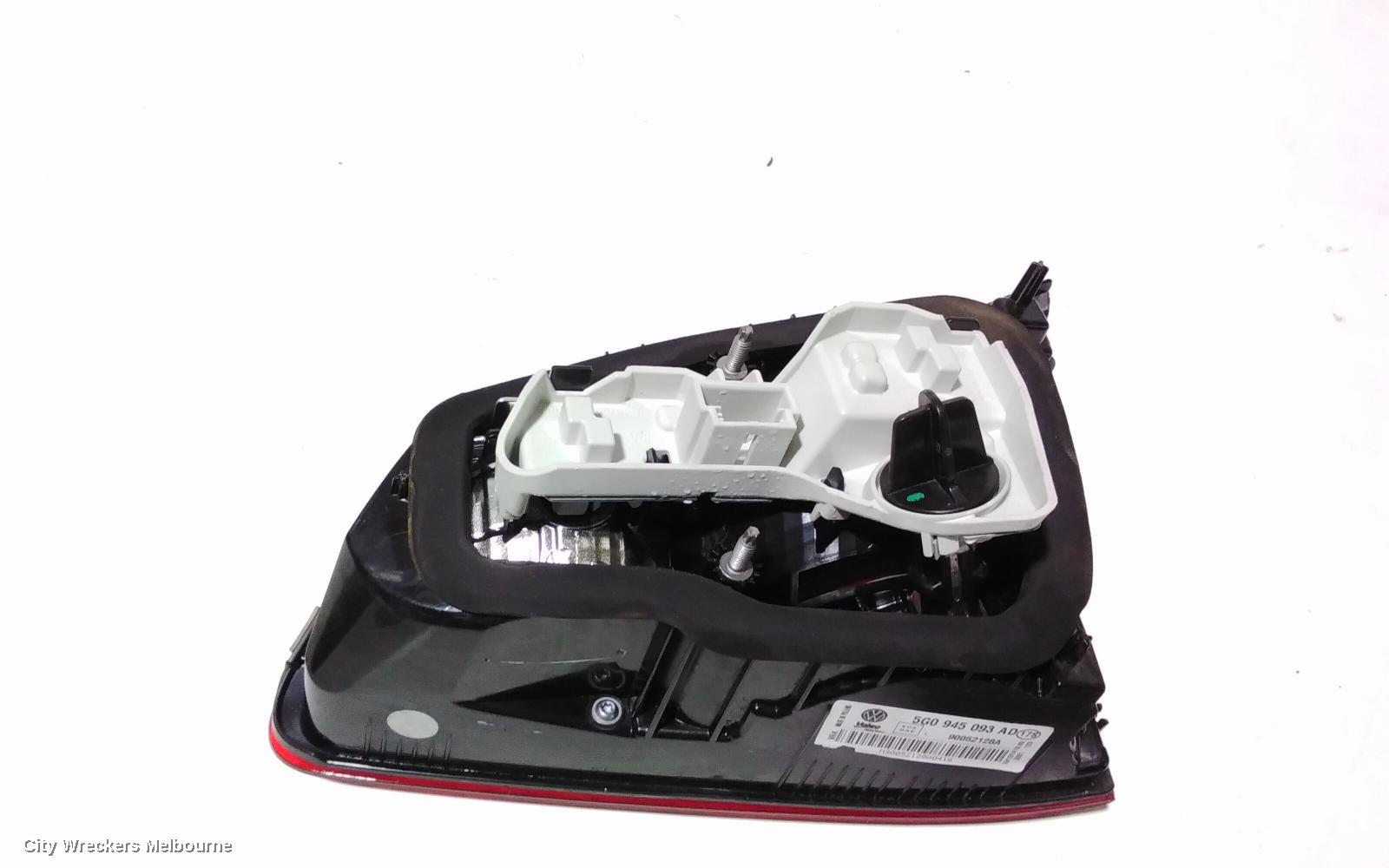VOLKSWAGEN GOLF REAR GARNISH, TAILGATE LAMP (LH SIDE), GEN 7, HATCH, NON GTI, TINTED TYPE, 10/2013 - 03/2017