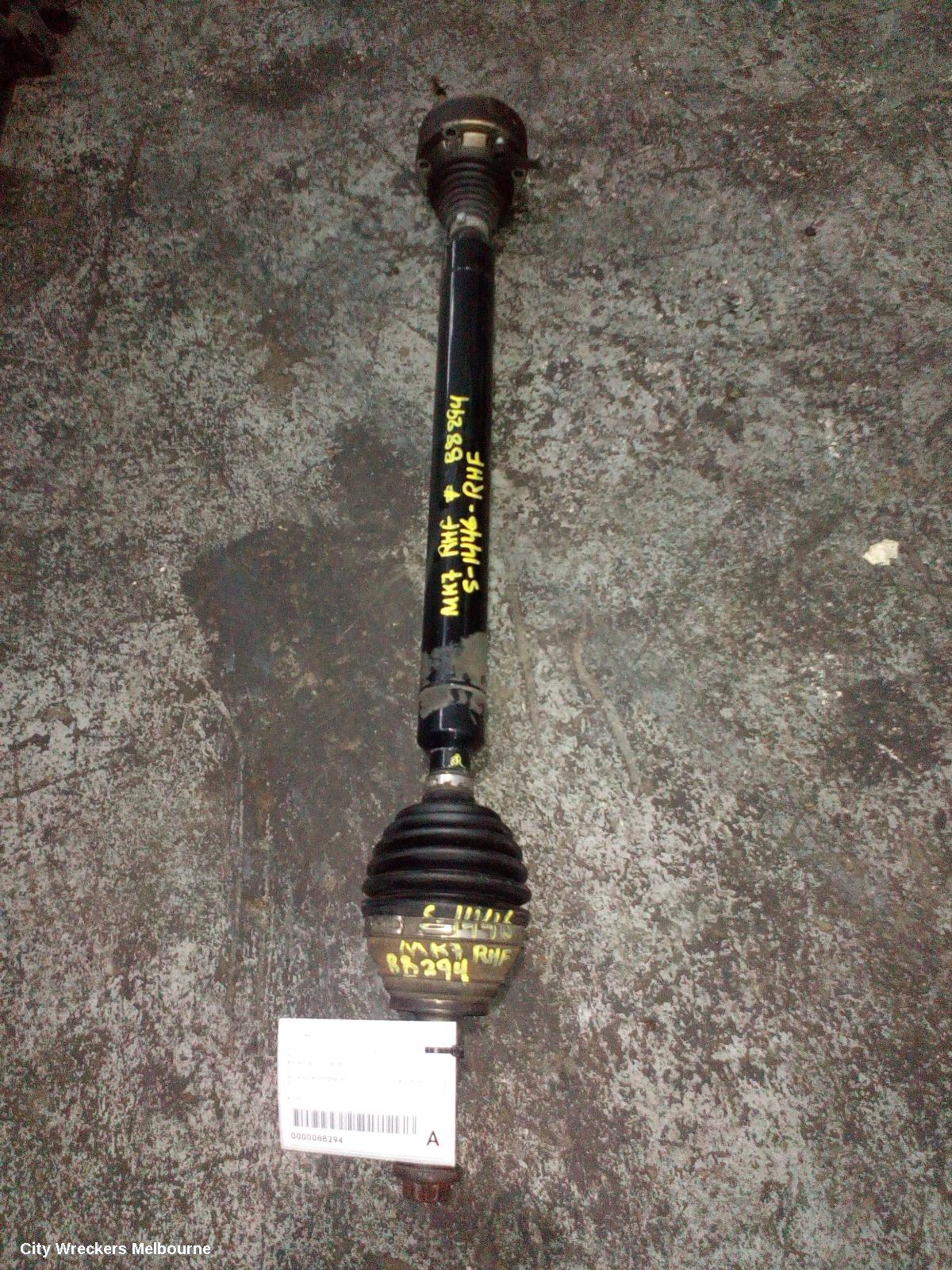 VOLKSWAGEN GOLF RIGHT DRIVESHAFT, FRONT, AUTO T/M, PETROL, 1.4, GEN 7, 03/2013 - 03/2017