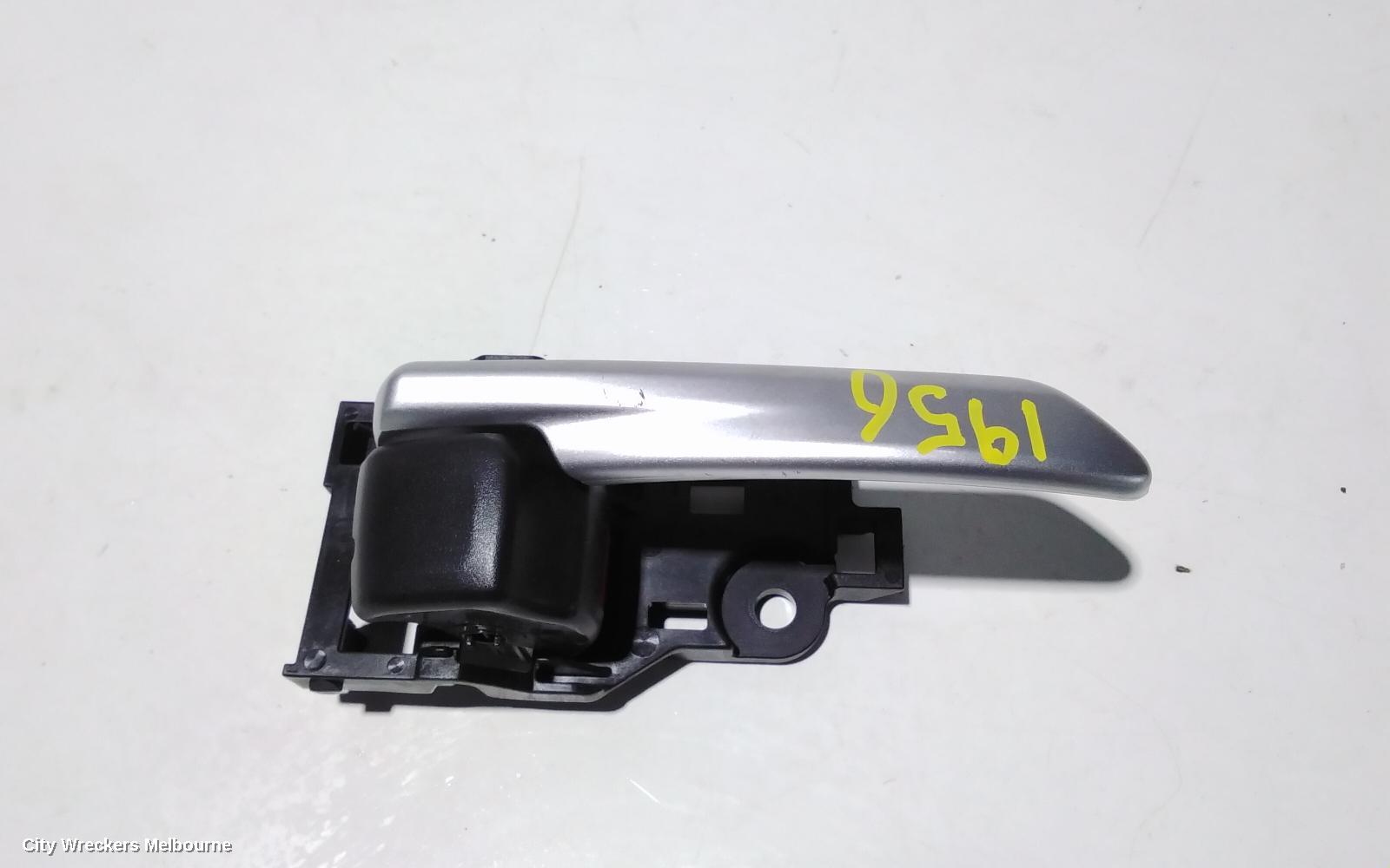 TOYOTA COROLLA DOOR HANDLE, E210, RH FRONT, INNER, 07/2018 ONWARDS
