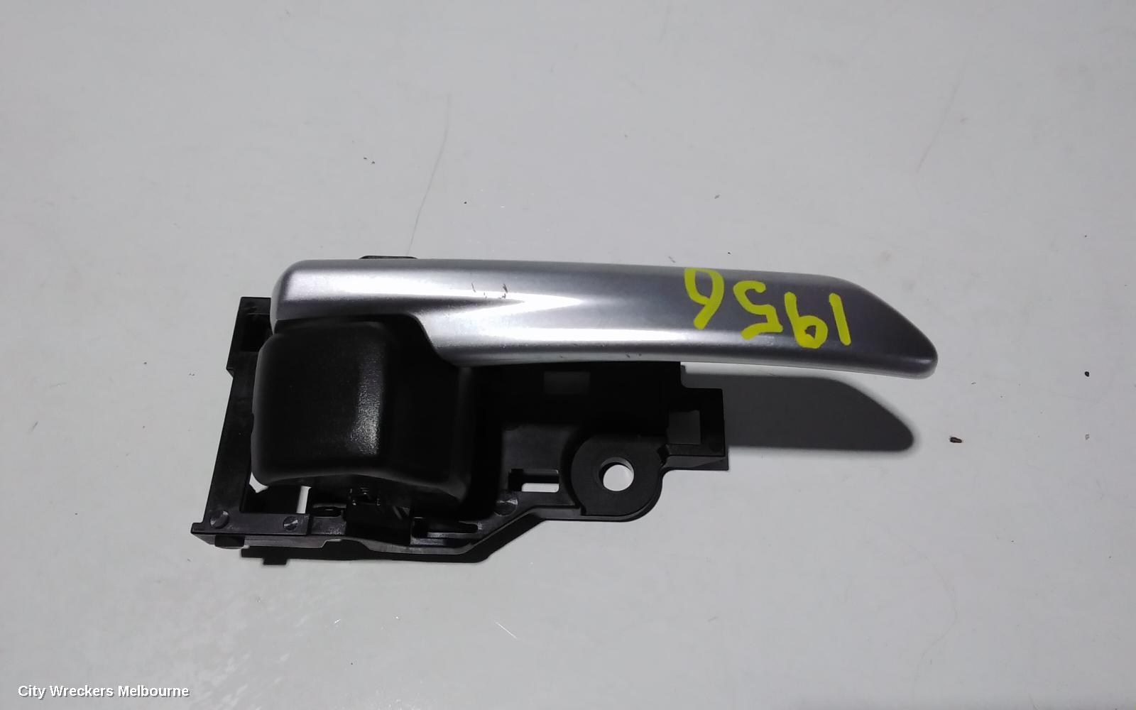 TOYOTA COROLLA DOOR HANDLE, E210, RH FRONT, INNER, 07/2018 ONWARDS