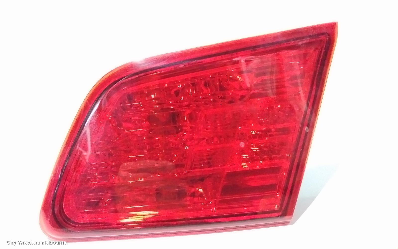 SUBARU LIBERTY REAR GARNISH, BOOTLID LAMP (RH SIDE), 5TH GEN, 07/2009 - 11/2014