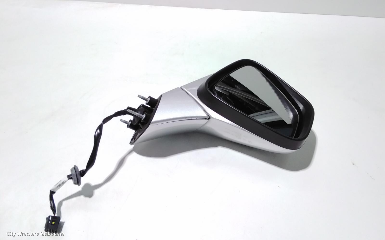HOLDEN TRAX RIGHT DOOR MIRROR, TJ SERIES, LTZ, 08/2013 - 08/2016