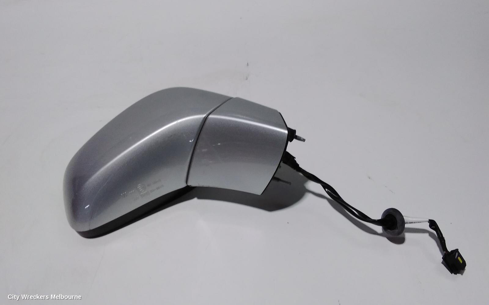 HOLDEN TRAX RIGHT DOOR MIRROR, TJ SERIES, LTZ, 08/2013 - 08/2016