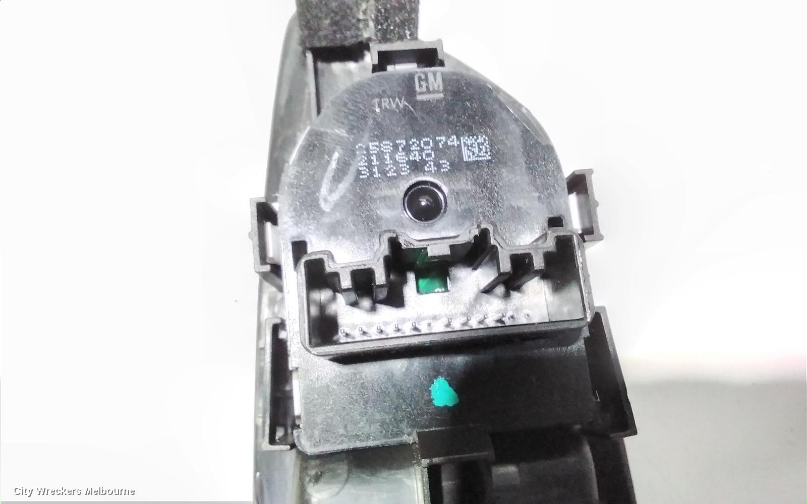 HOLDEN TRAX PWR DR WIND SWITCH, RH FRONT (MASTER SWITCH), TJ SERIES, 08/2013 - 12/2020