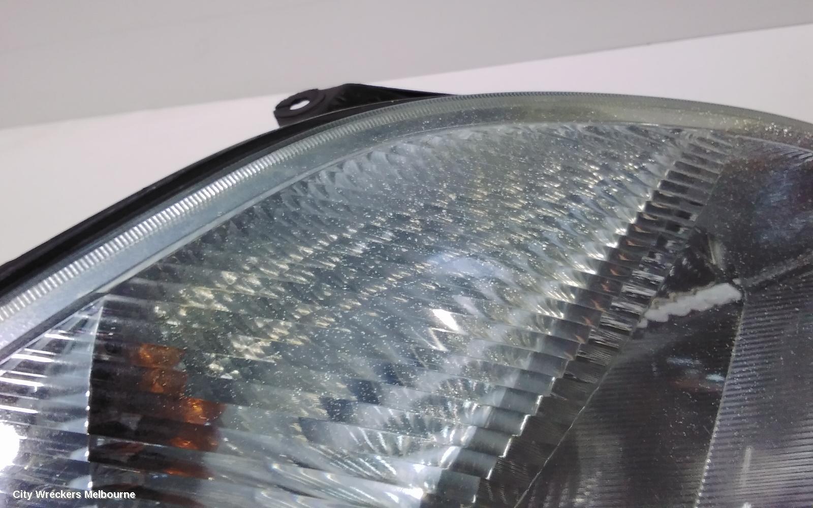 FORD FIESTA RIGHT HEADLAMP, WP 03/2004 - 10/2005