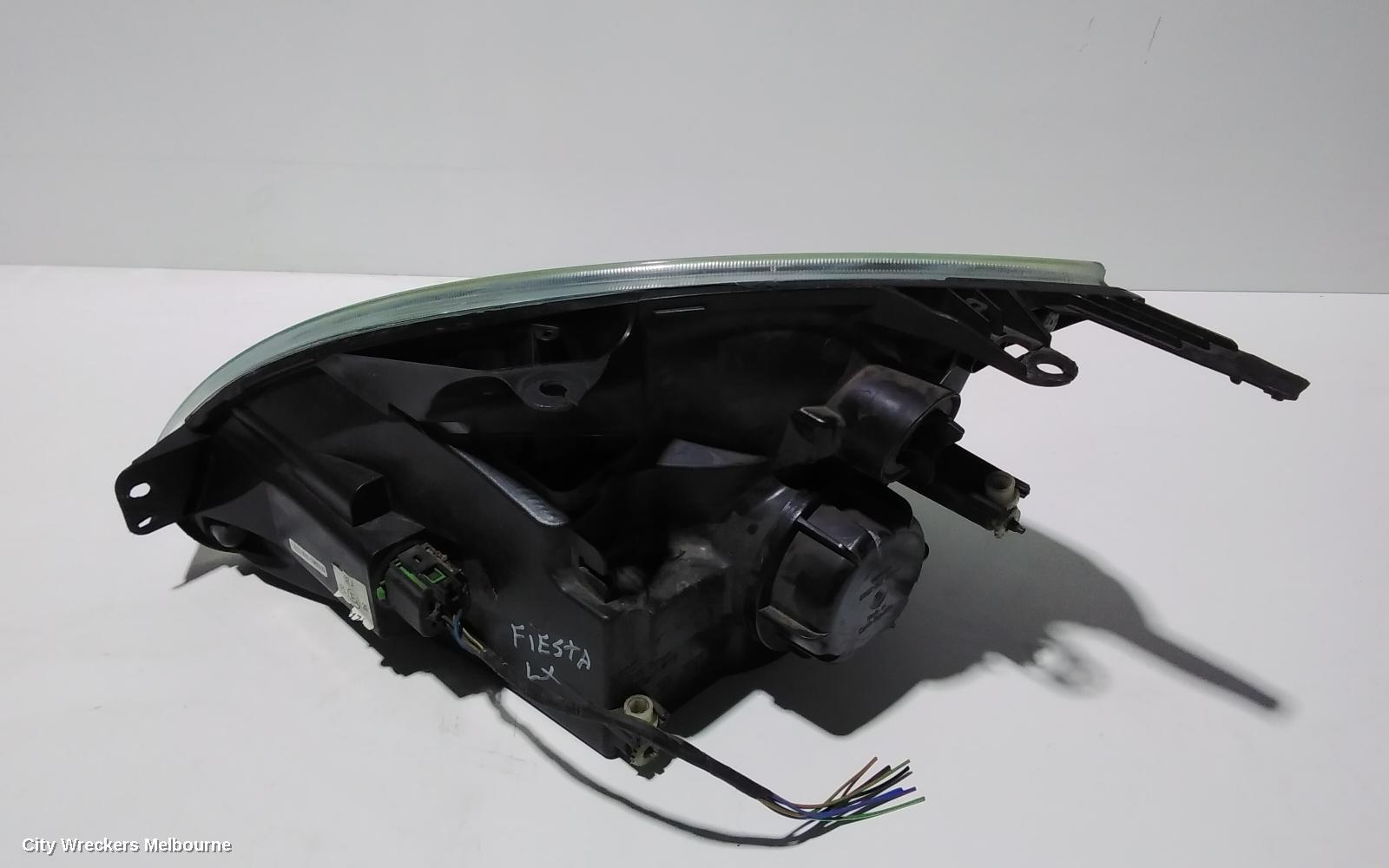FORD FIESTA RIGHT HEADLAMP, WP 03/2004 - 10/2005