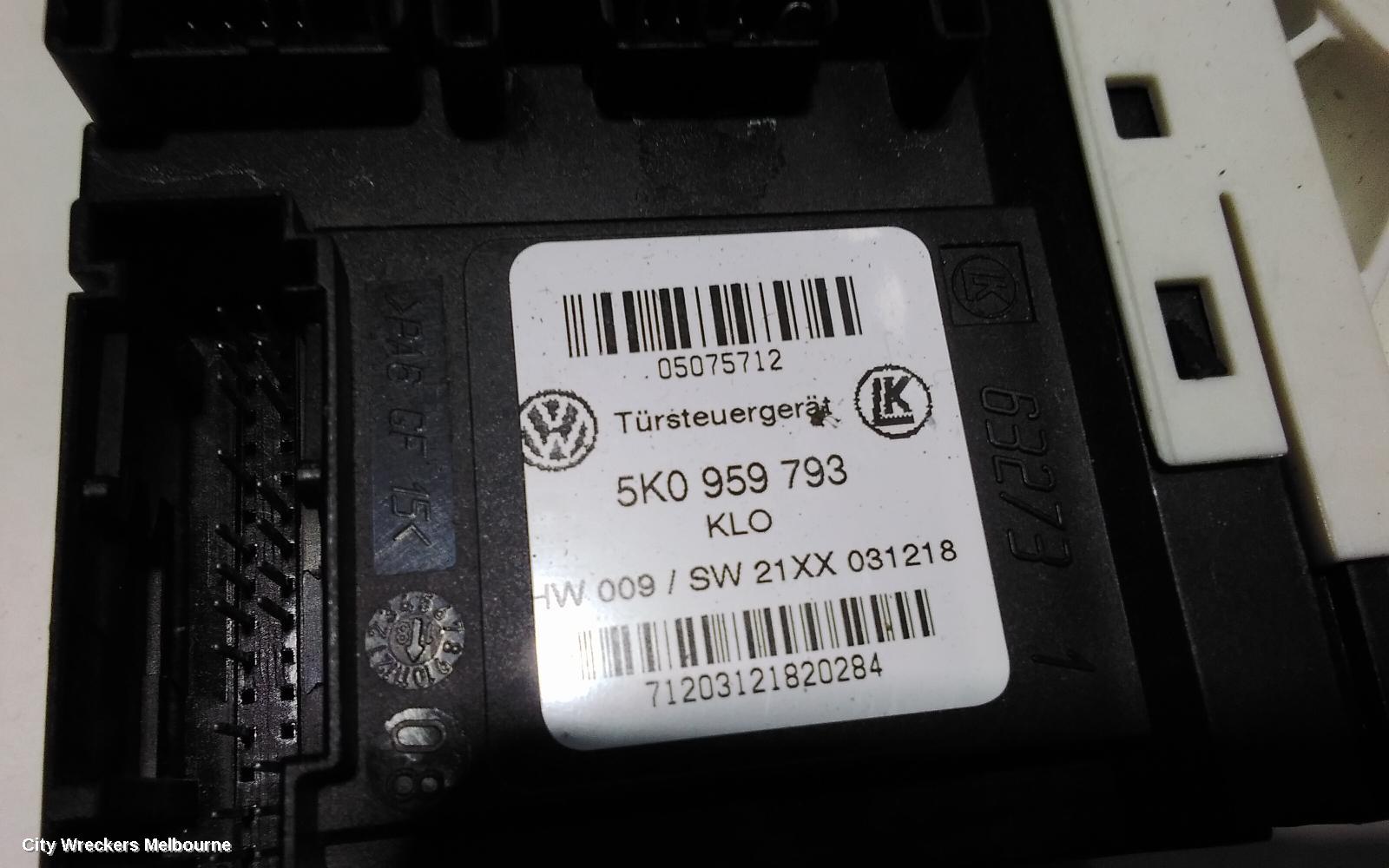 VOLKSWAGEN CADDY RIGHT FRONT WINDOW REG/MOTOR, 2KN, POWER, 12/2015 - 02/2021