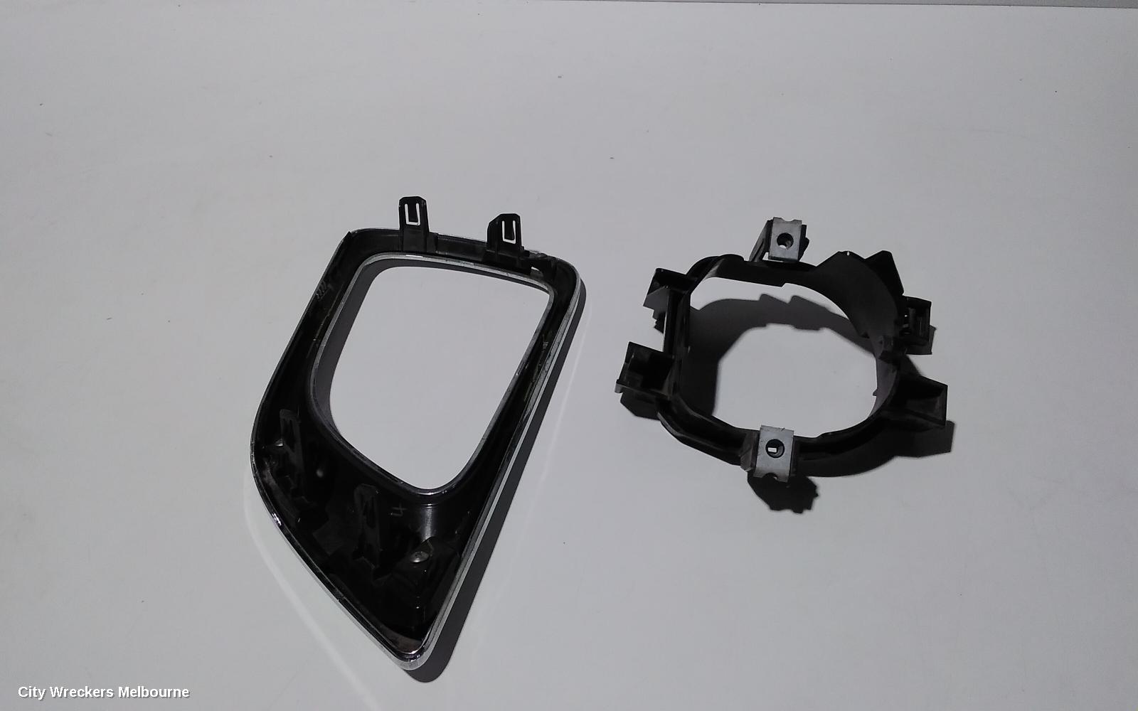 NISSAN NAVARA LEFT INDICATOR/FOG/SIDE, NP300, FOGLAMP SURROUND MOULDING (CHROME), 05/2015 - 11/2020