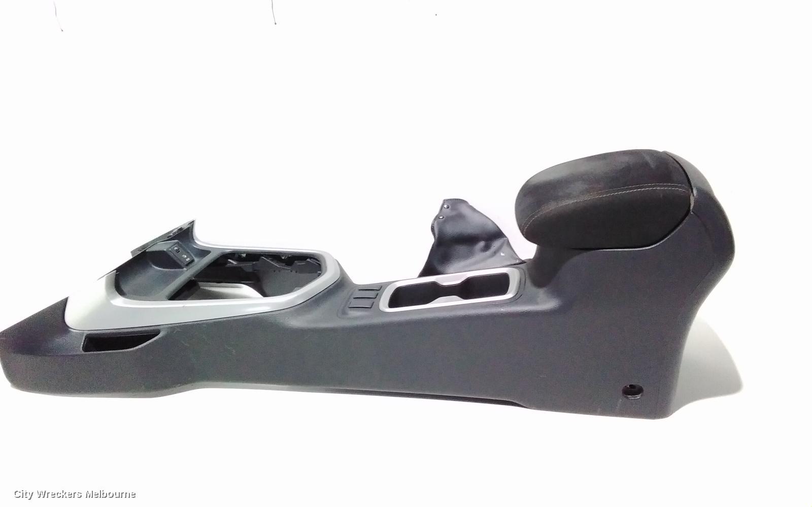 NISSAN NAVARA CONSOLE, NP300, MANUAL T/M TYPE, 4WD, 05/2015 ONWARDS
