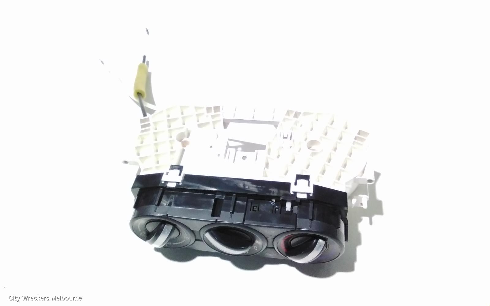NISSAN NAVARA HEATER/AC CONTROLS, NP300, NON CLIMATE CONTROL TYPE, 05/2015 ONWARDS