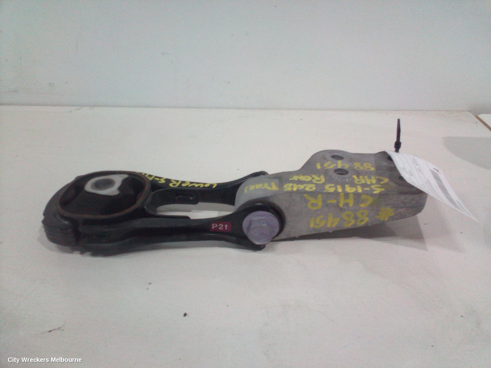 TOYOTA C-HR MOUNT, GEN 1, 12/2016 - 09/2023