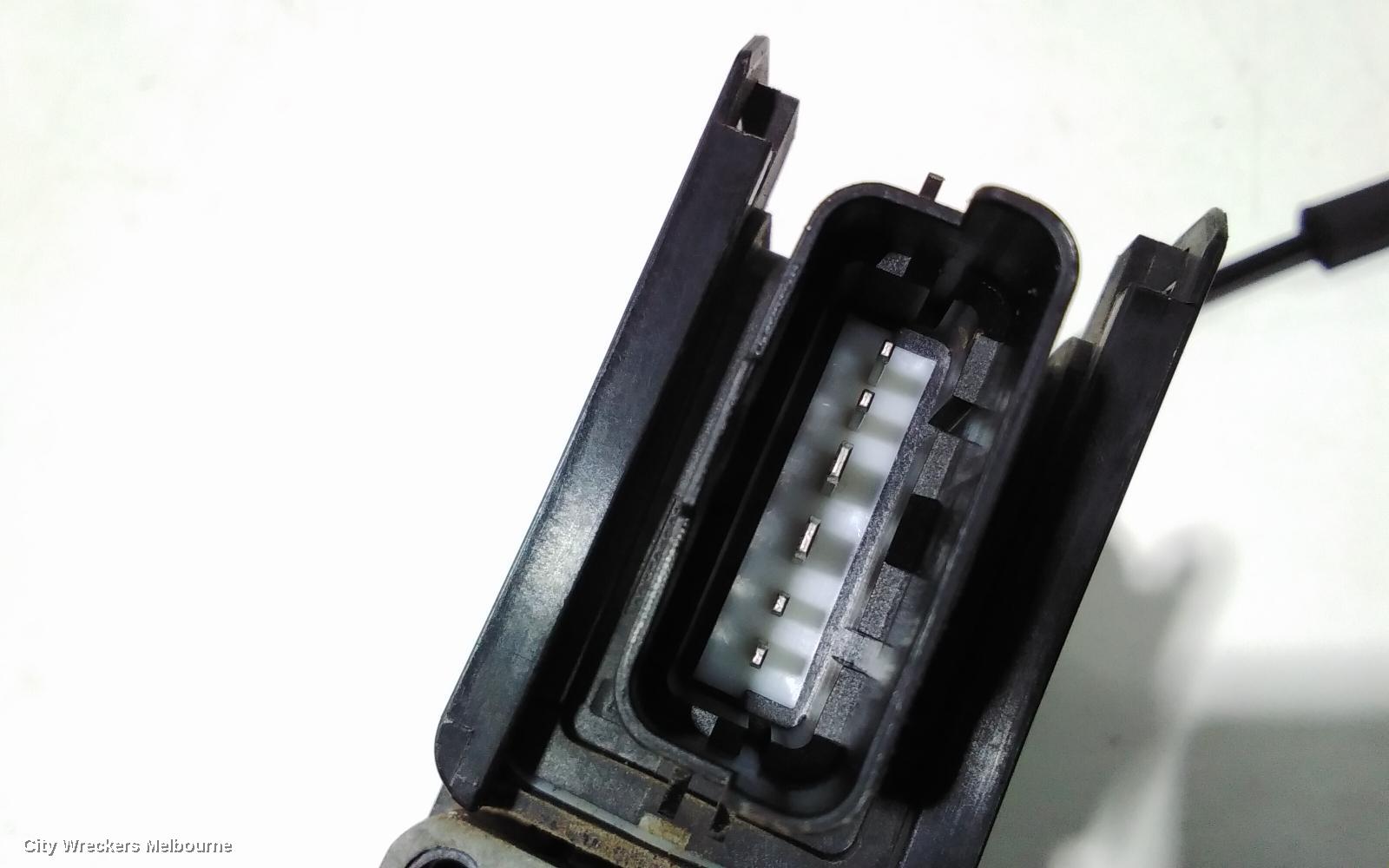 KIA RIO RIGHT FRONT WINDOW REG/MOTOR, YB, 12/2016 - 06/2023