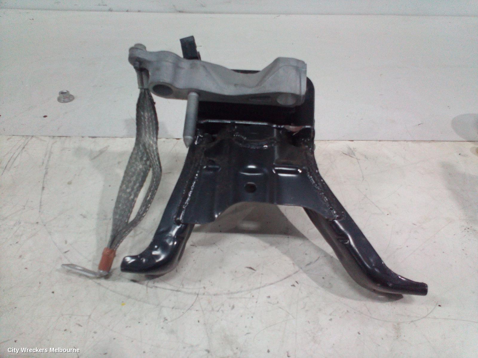 TOYOTA COROLLA MOUNT, E210, 07/2018 ONWARDS