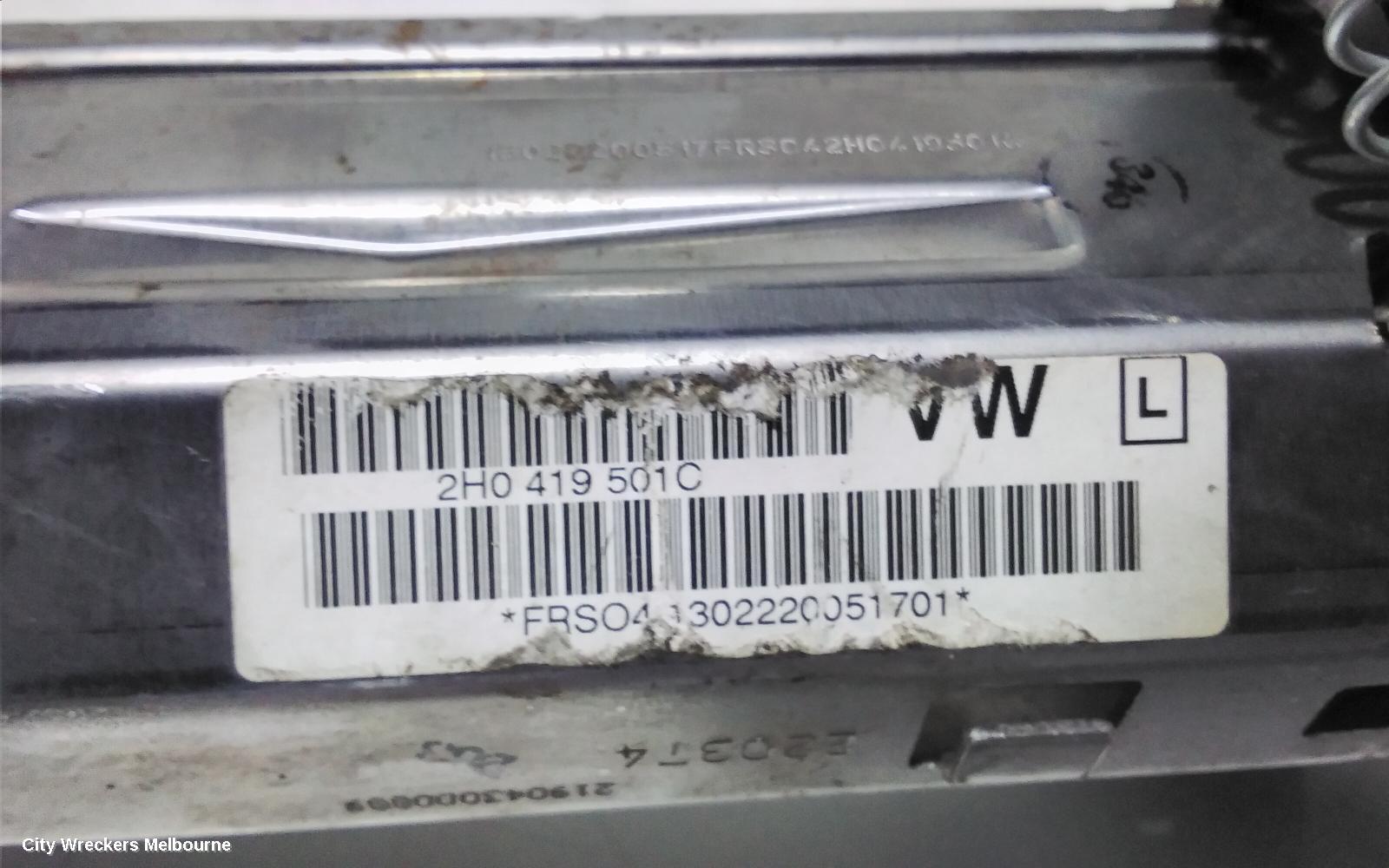 VOLKSWAGEN AMAROK IGNITION W/ KEY, 2H, DIESEL, MANUAL T/M, 12/2010 ONWARDS
