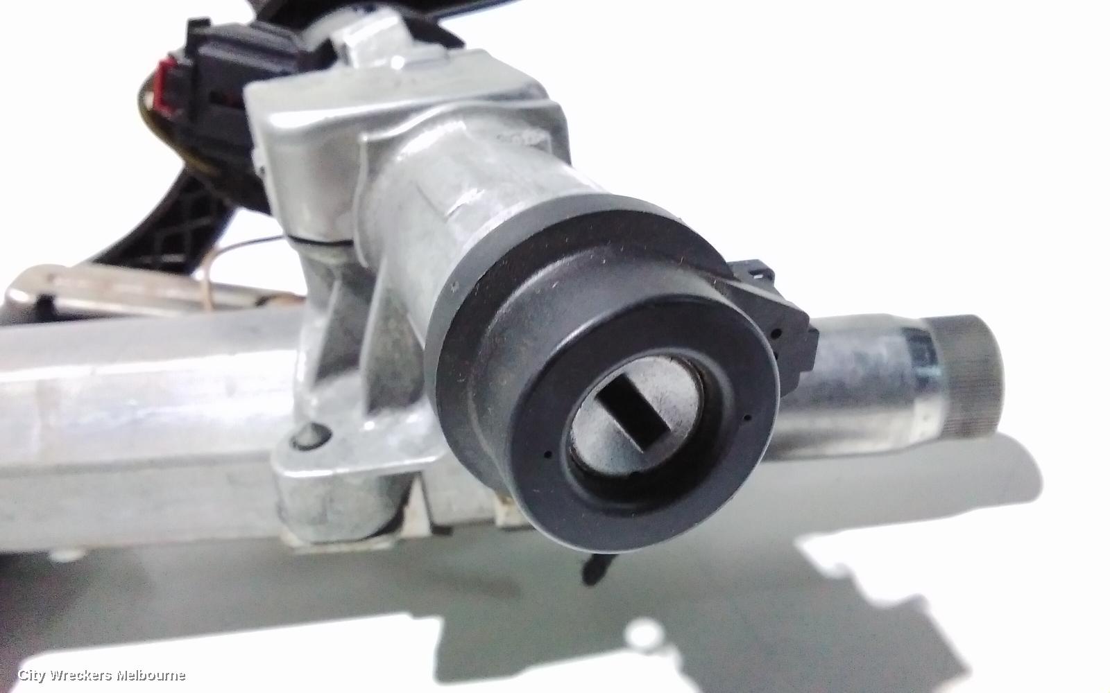 VOLKSWAGEN AMAROK IGNITION W/ KEY, 2H, DIESEL, MANUAL T/M, 12/2010 ONWARDS