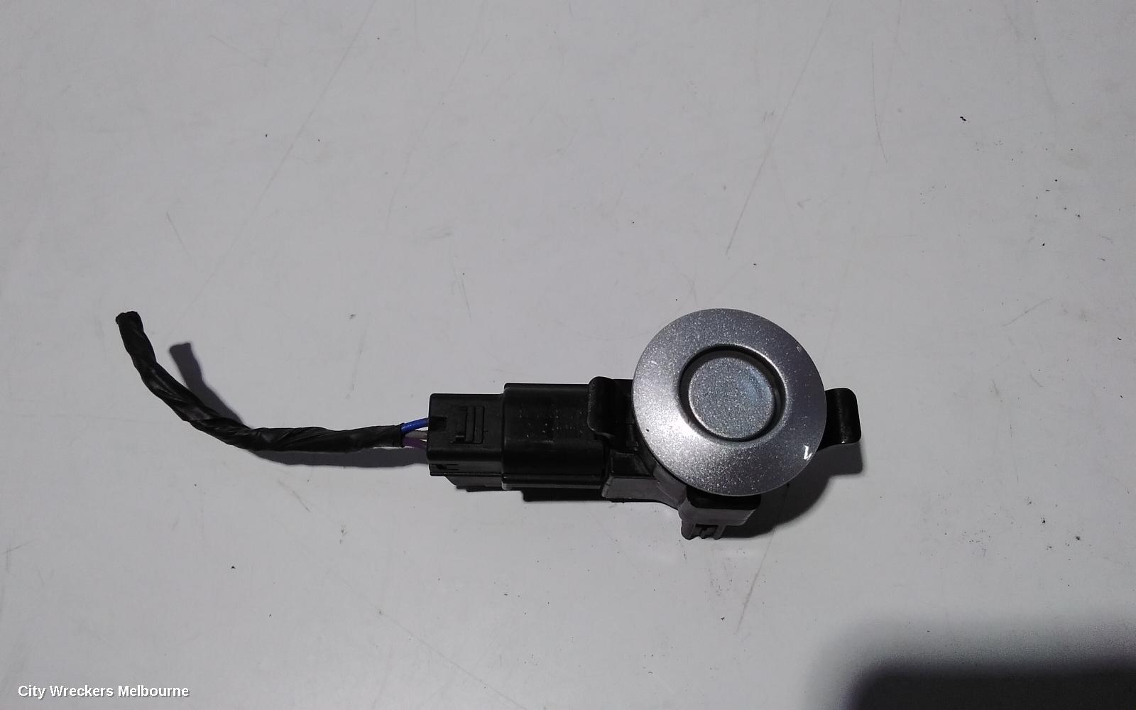 HOLDEN CAPTIVA, CG SERIES 2 03/2011 - 06/2018, PARKING SENSOR: 88647