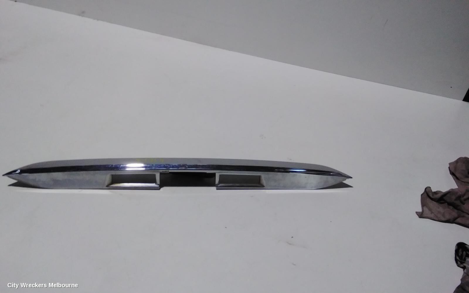 TOYOTA TARAGO REAR GARNISH, LOWER, CHROME, ACR50R, 03/2006 - 06/2020