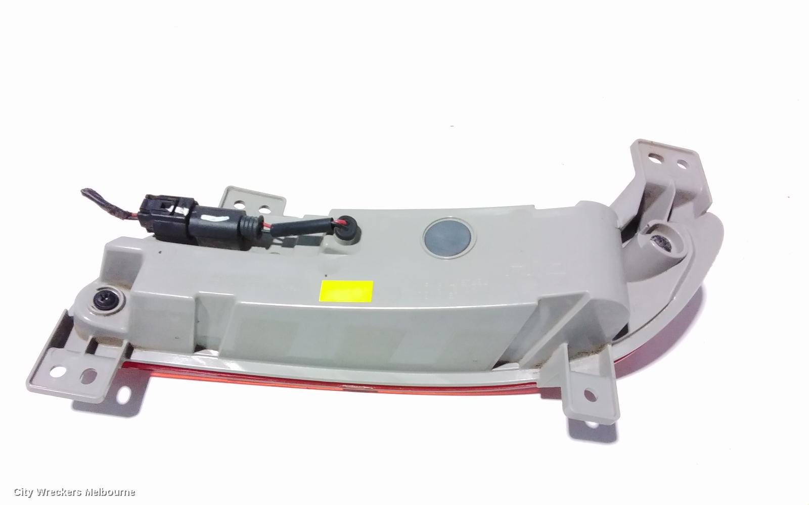 HOLDEN CAPTIVA RIGHT TAILLIGHT, CG, CAPTIVA 7, (VIN KL3C), BUMPER REFLECTOR, 10/2015 - 06/2018
