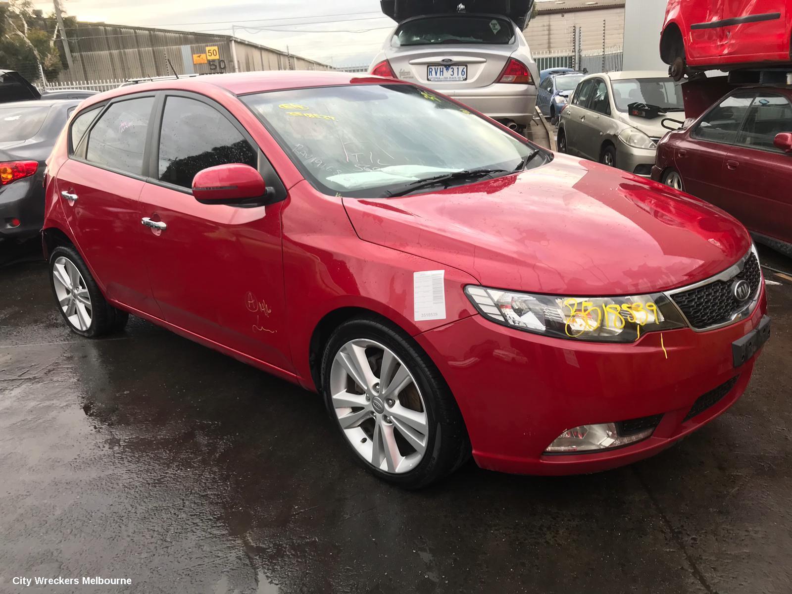 KIA CERATO WASHER BOTTLE, TD, HATCH/SEDAN, NON LEVEL SENSOR TYPE, 01/2009 - 03/2013