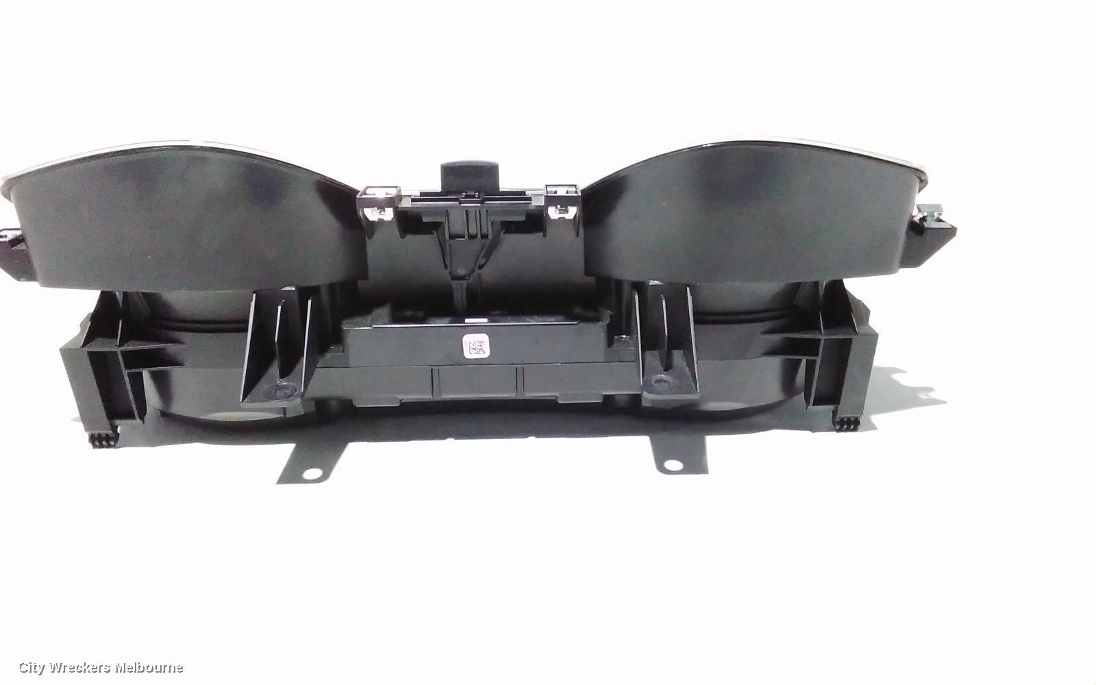 VOLKSWAGEN CRAFTER INSTRUMENT CLUSTER, AUTO T/M, SY1, 08/2017 ONWARDS