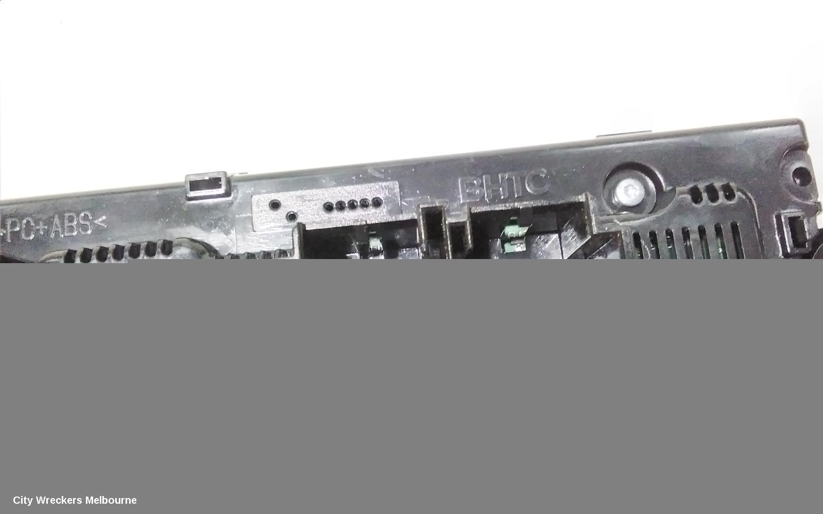 VOLKSWAGEN CRAFTER HEATER/AC CONTROLS, SY1, 08/2017 ONWARDS