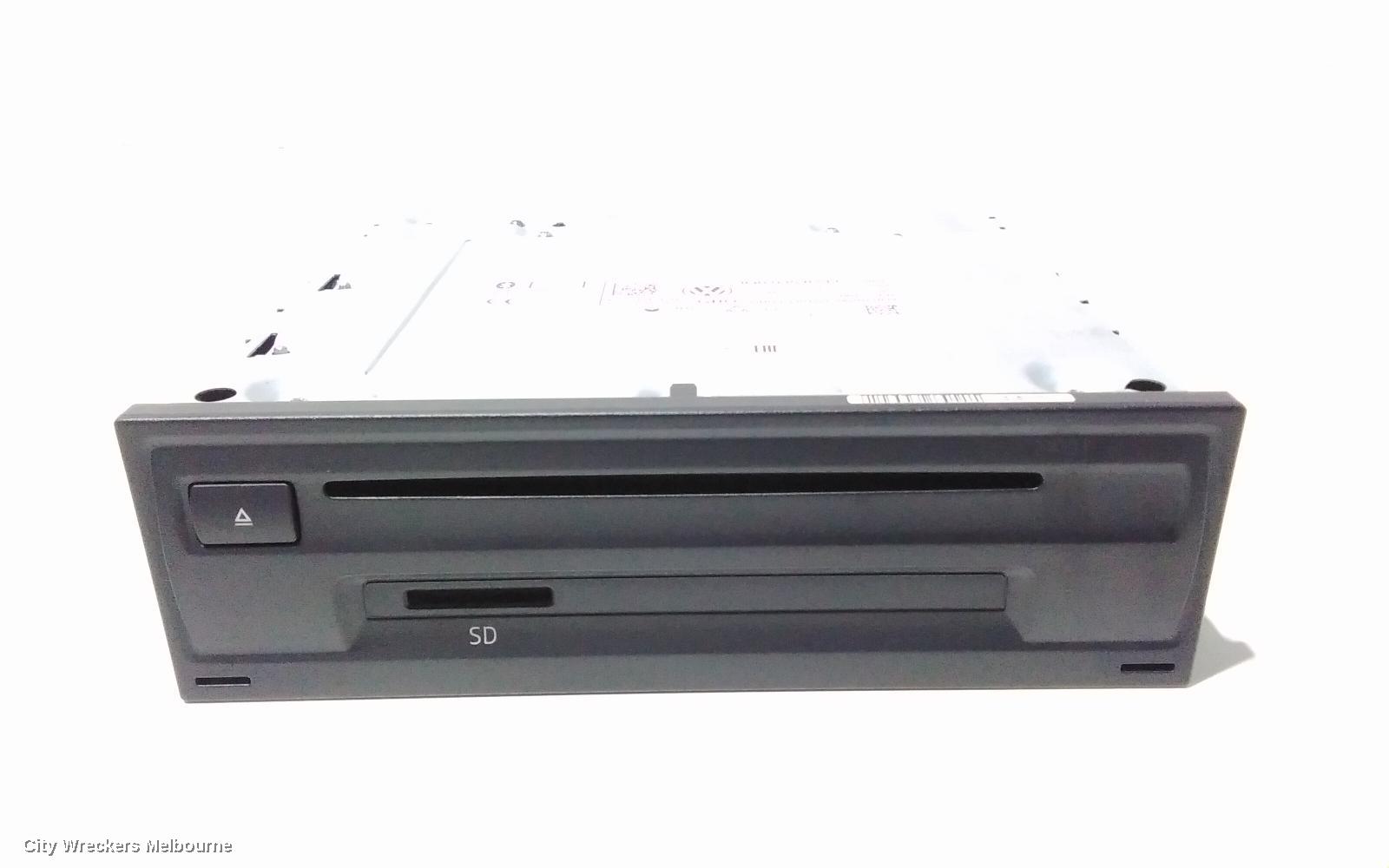 VOLKSWAGEN CRAFTER RADIO/CD/DVD/SAT/TV, DISPLAY UNIT, 8IN, TOUCHSCREEN, SY1, 08/2017 ONWARDS