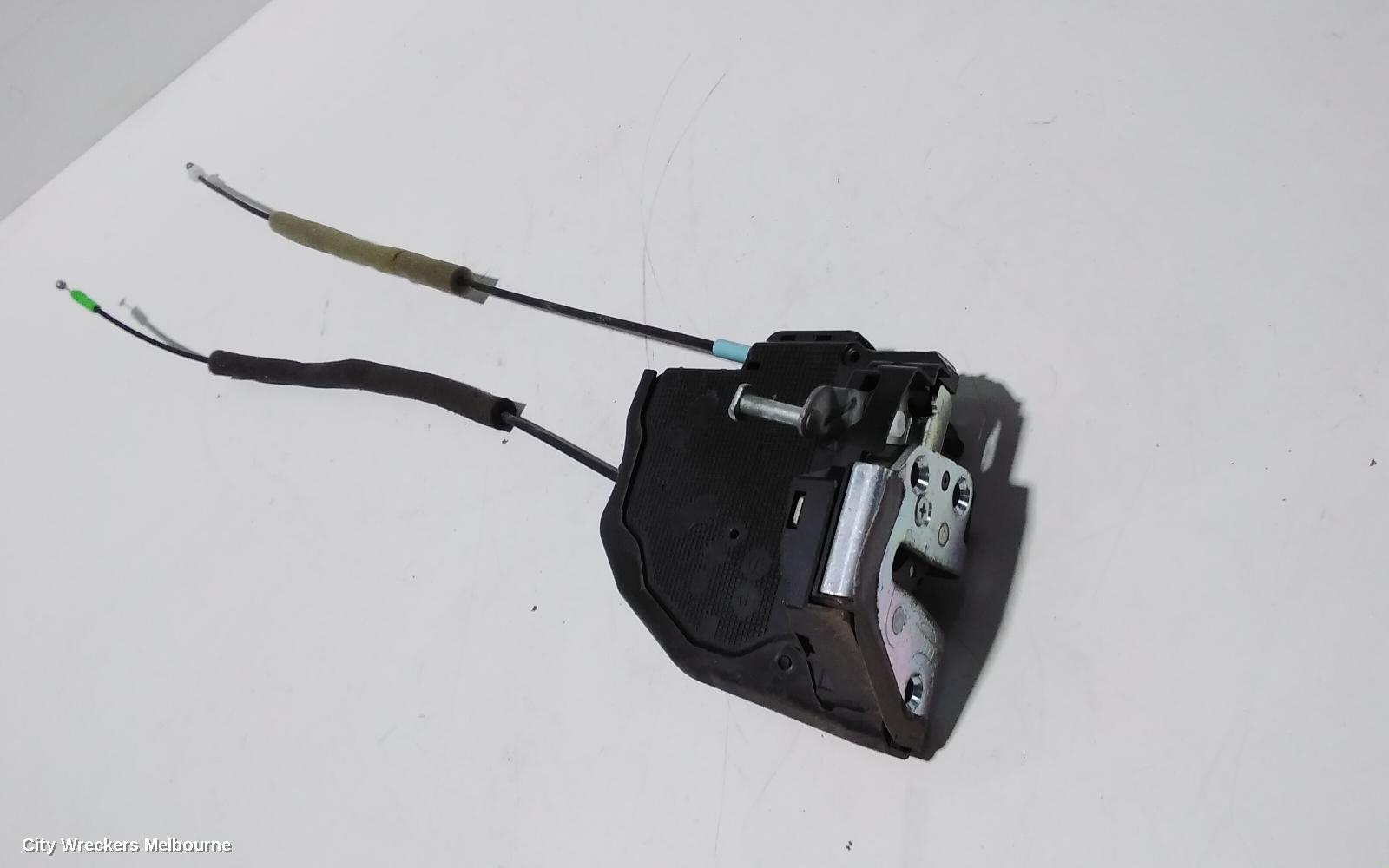 TOYOTA KLUGER DOOR/BOOT/GATE LOCK, RIGHT REAR DOOR LOCK, GSU40-GSU45, 05/2007 - 06/2010