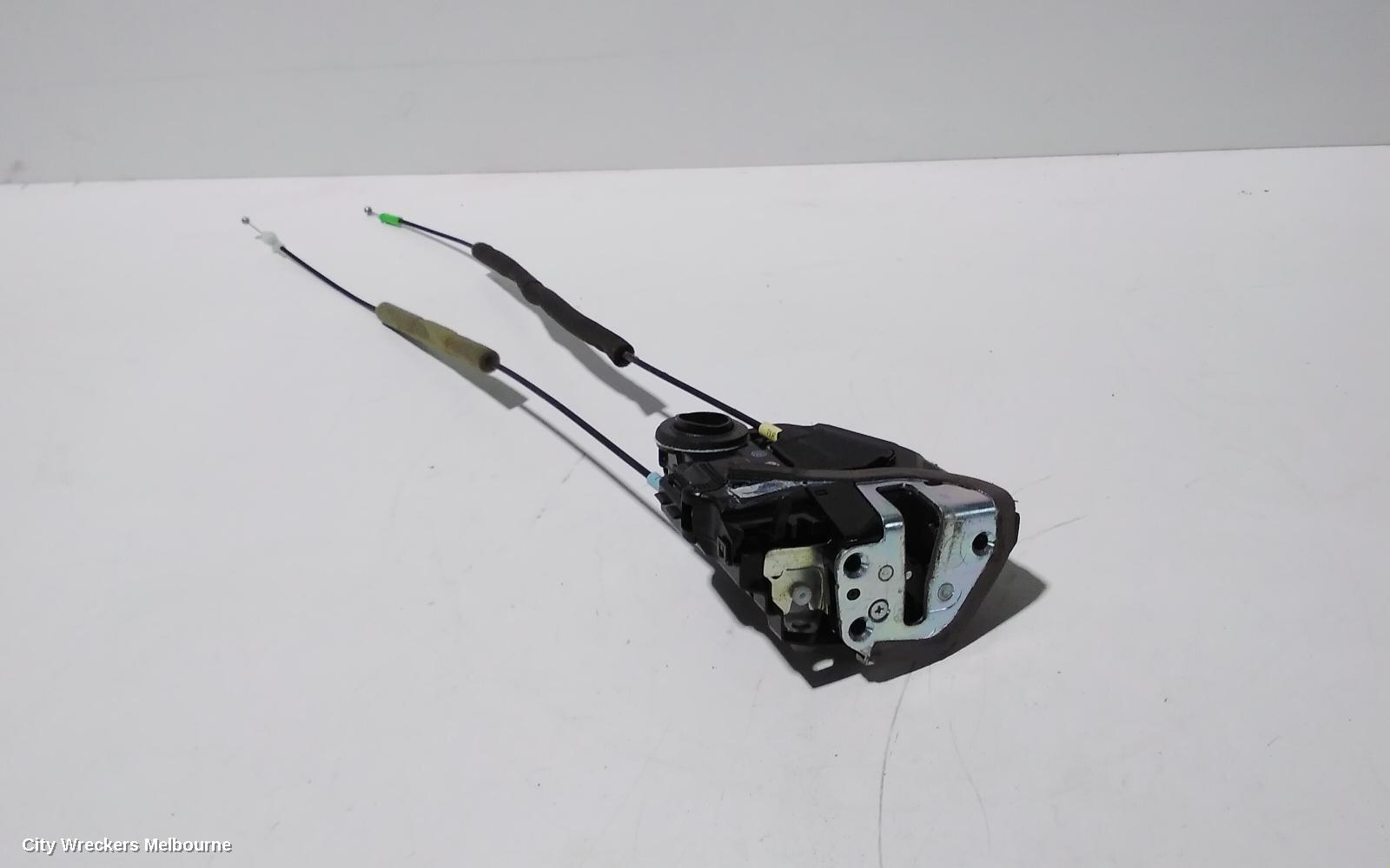 TOYOTA KLUGER DOOR/BOOT/GATE LOCK, RIGHT REAR DOOR LOCK, GSU40-GSU45, 05/2007 - 06/2010