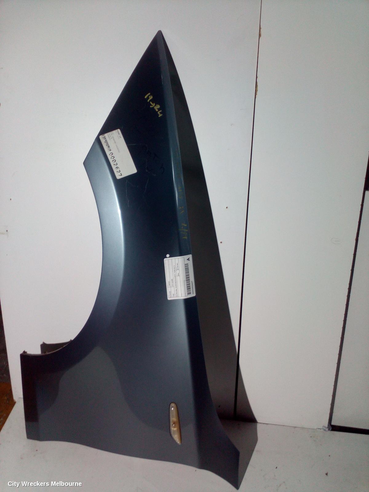 BMW 1 SERIES LEFT GUARD, E82/E87/E88, COUPE/HATCH/CABRIO, 10/2004 - 09/2013