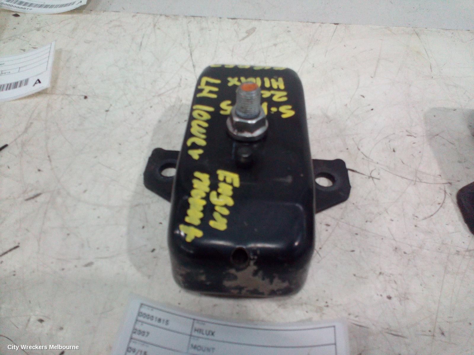 TOYOTA HILUX MOUNT, 06/2015 - 09/2025