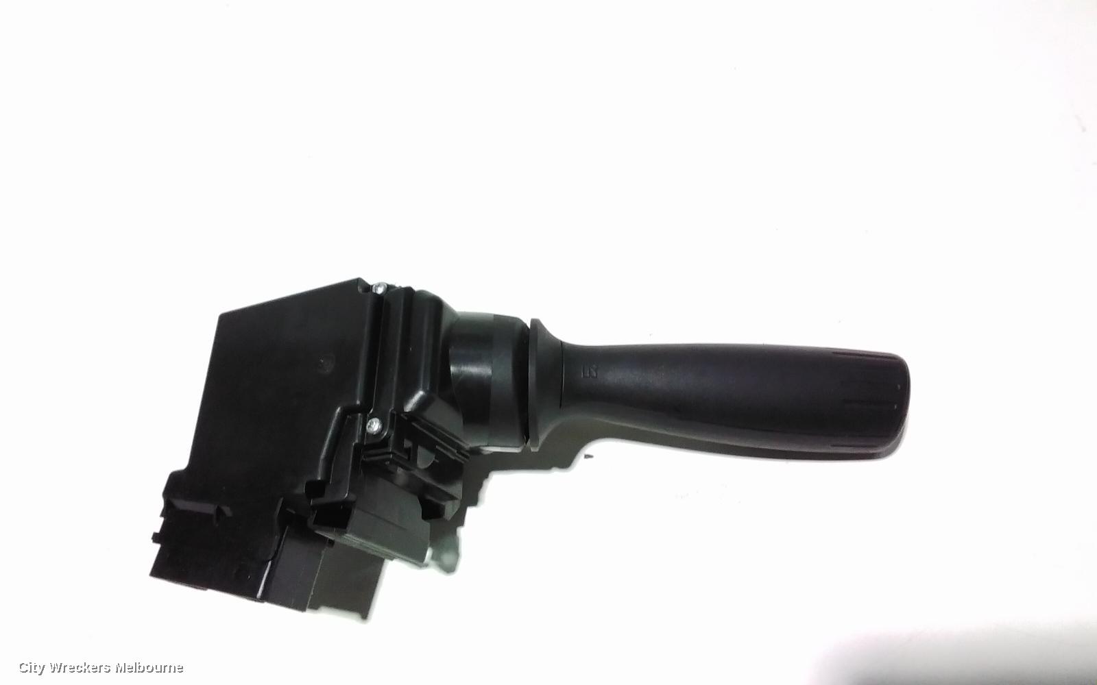 TOYOTA HILUX COMBINATION SWITCH, WIPER SWITCH, NON ADJUSTABLE INTERMITTENT TYPE, 09/2015 ONWARDS