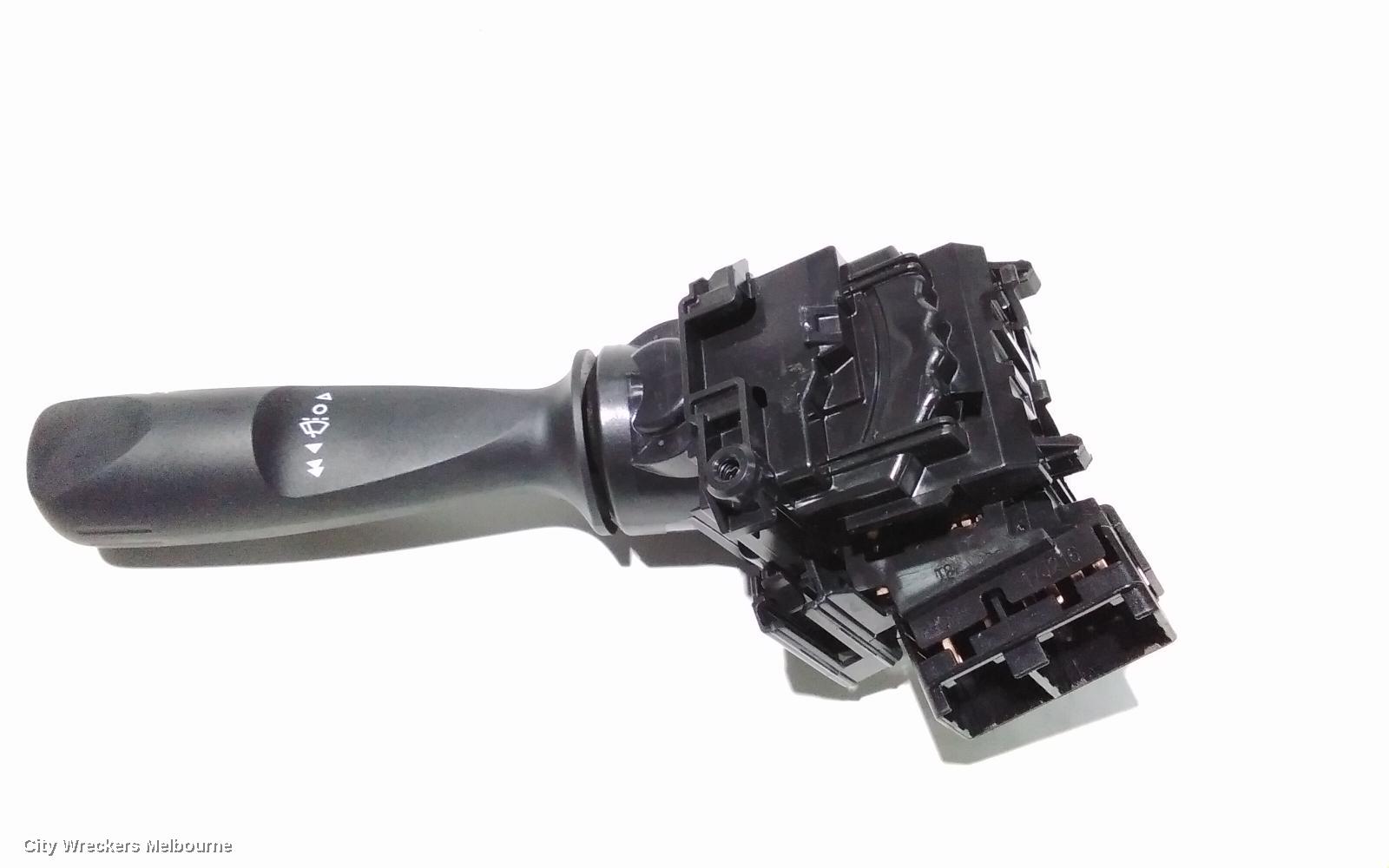 TOYOTA HILUX COMBINATION SWITCH, WIPER SWITCH, NON ADJUSTABLE INTERMITTENT TYPE, 09/2015 ONWARDS