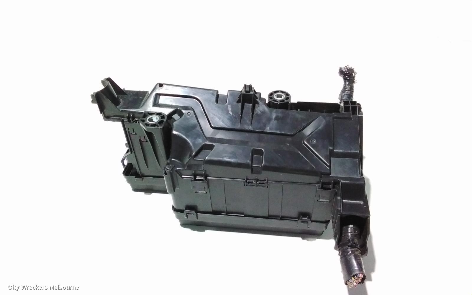 TOYOTA HILUX FUSE BOX, ENGINE BAY, PETROL, 09/2015 ONWARDS