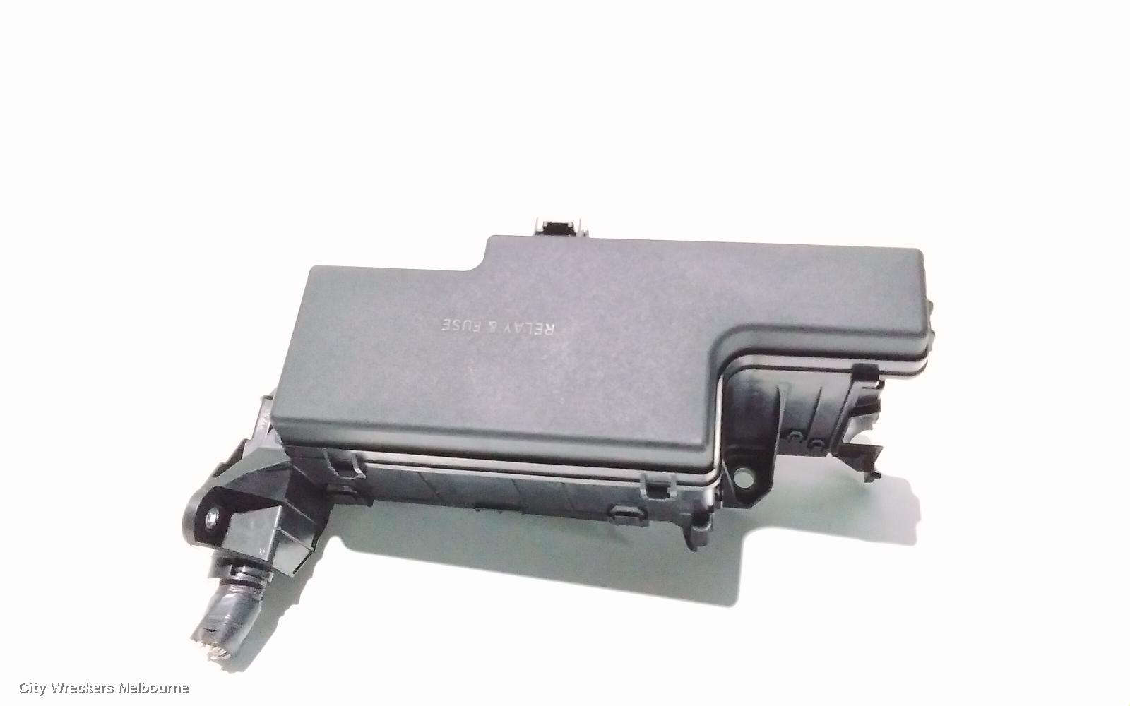 TOYOTA HILUX FUSE BOX, ENGINE BAY, PETROL, 09/2015 ONWARDS