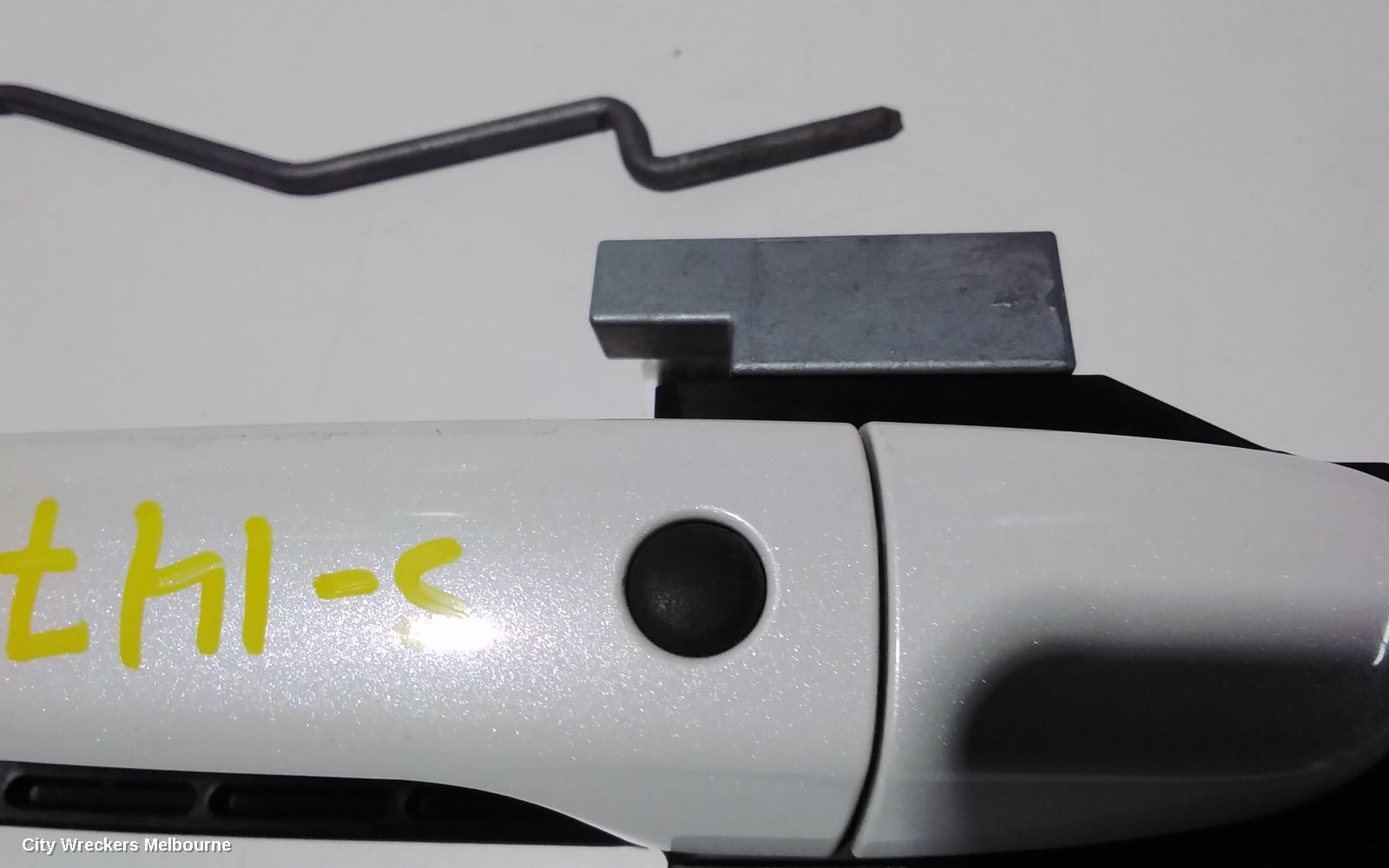 MAZDA CX3 DOOR HANDLE, OUTER, LH FRONT, W/ KEYLESS ENTRY TYPE, COLOUR CODED, DK, 03/2015 ONWARDS