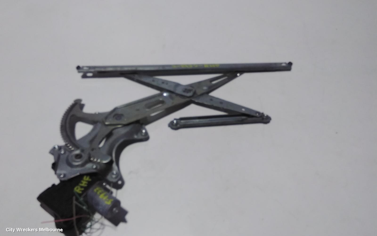 TOYOTA RAV4 RIGHT FRONT WINDOW REG/MOTOR, XA40, 12/2012 - 11/2018