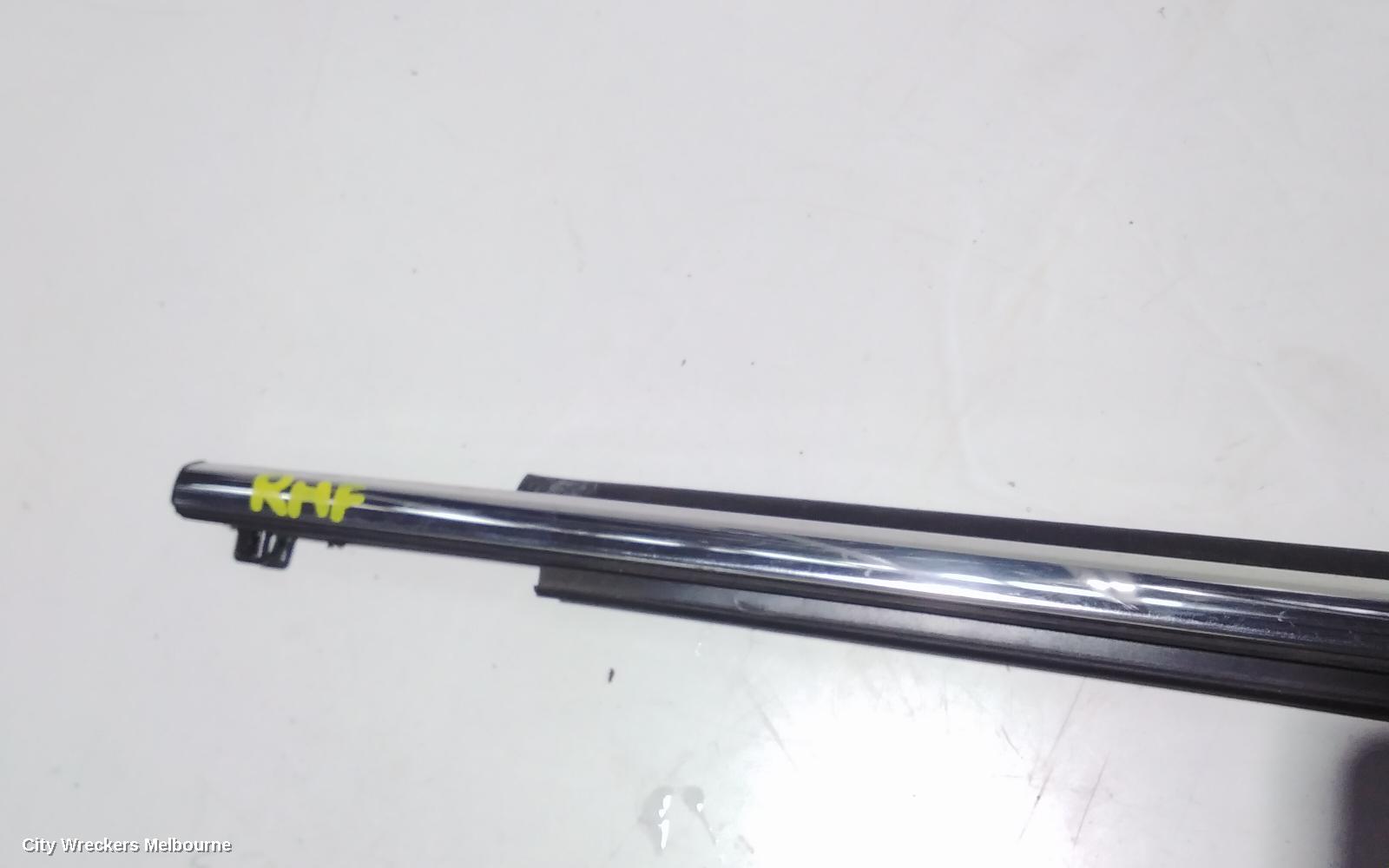 TOYOTA RAV4 DOOR MOULD, RHF  CHROME MOULD: 89011, RH FRONT, XA40, 12/2012 - 12/2018