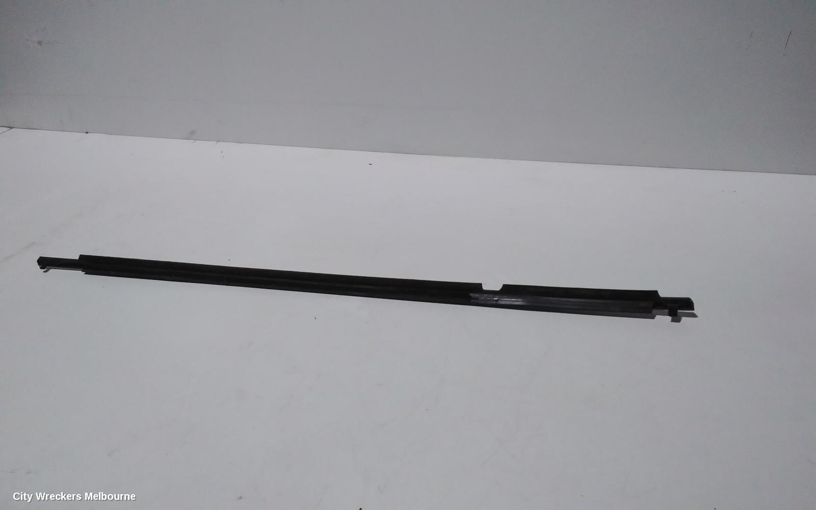 TOYOTA RAV4 DOOR MOULD, RHR CHROME MOULD: 89013, RH REAR, XA40, 12/2012 - 12/2018