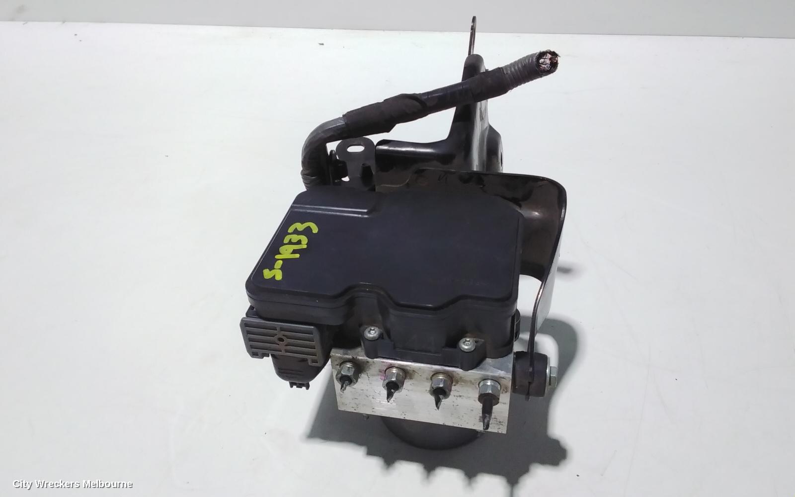 TOYOTA RAV4 ABS PUMP/MODULATOR, ZSA42R, 2.0, PETROL, AUTO T/M TYPE,12/2012 - 11/2018