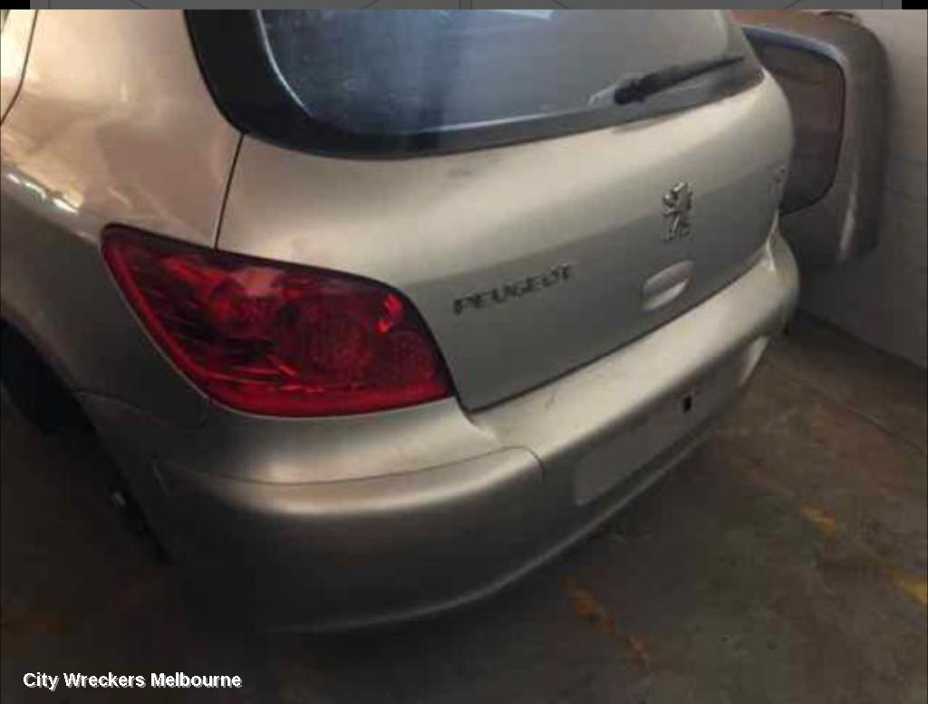 PEUGEOT 307 REAR BUMPER, T6, HATCH, NON PARK SENSOR TYPE, 10/2005 - 06/2007