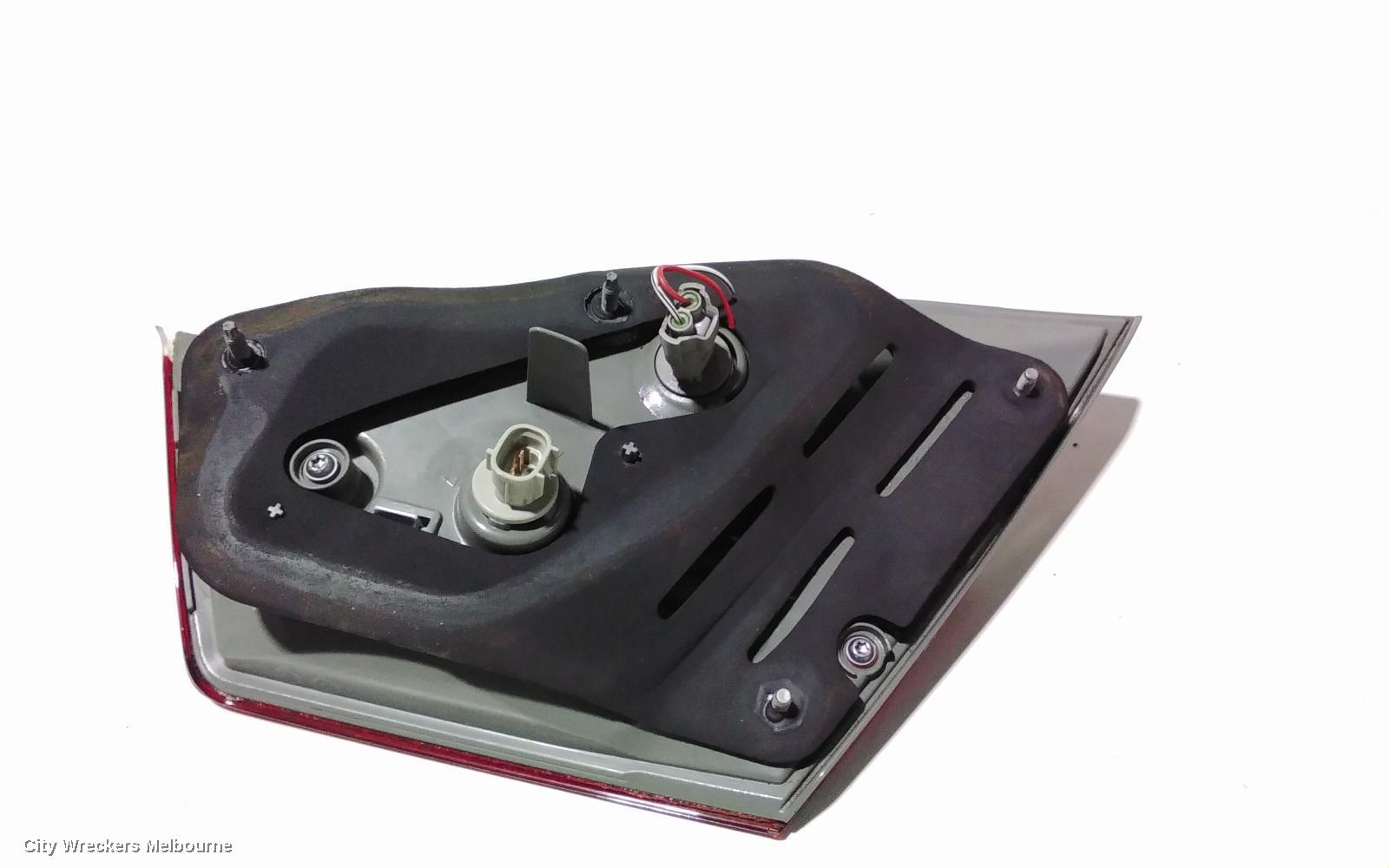 TOYOTA AURION REAR GARNISH, BOOTLID LAMP (LH SIDE), GSV50R, 02/2012 - 08/2017