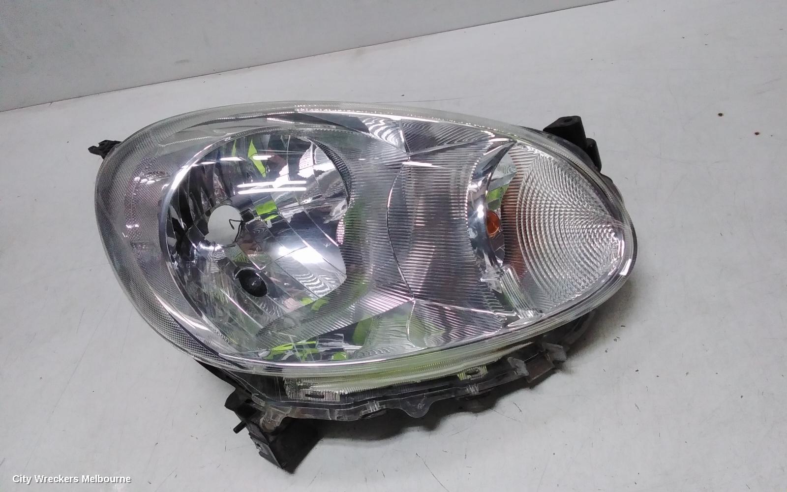 NISSAN MICRA RIGHT HEADLAMP, K13, 11/2010 - 11/2012