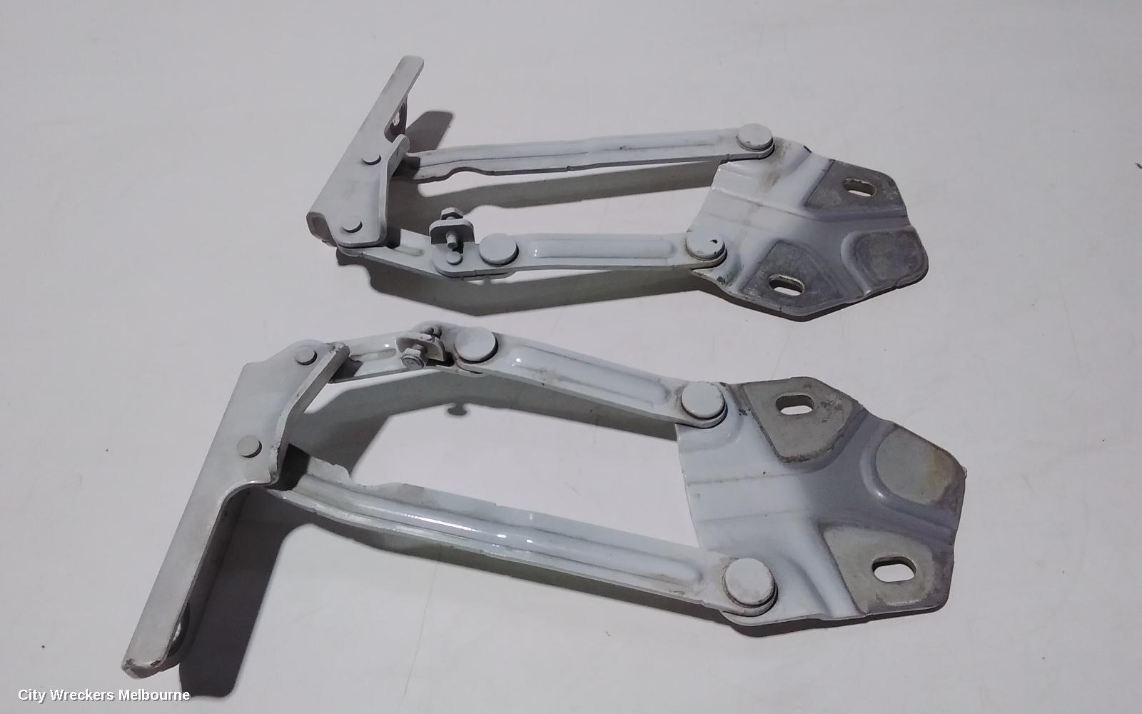 VOLKSWAGEN CADDY BONNET HINGE/STRUT, HINGES (PAIR), 2K, 12/2004 - 06/2015