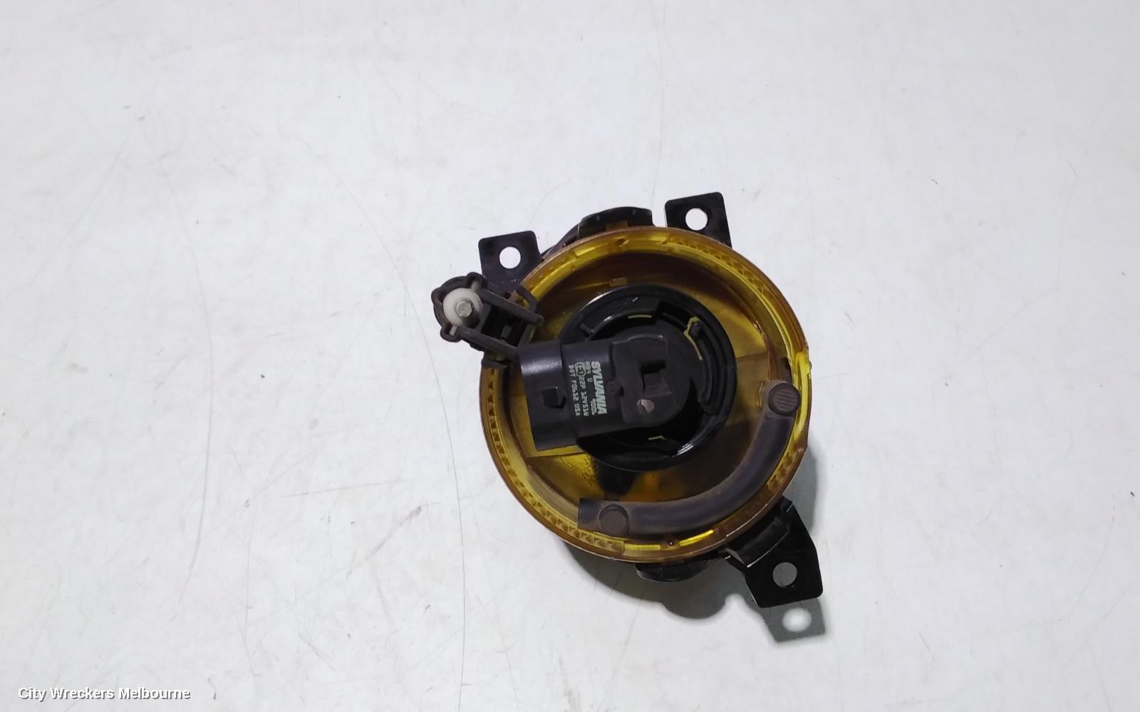 VOLKSWAGEN AMAROK RIGHT INDICATOR/FOG/SIDE, BUMPER FOGLAMP, 2H, 12/2010 - 06/2016