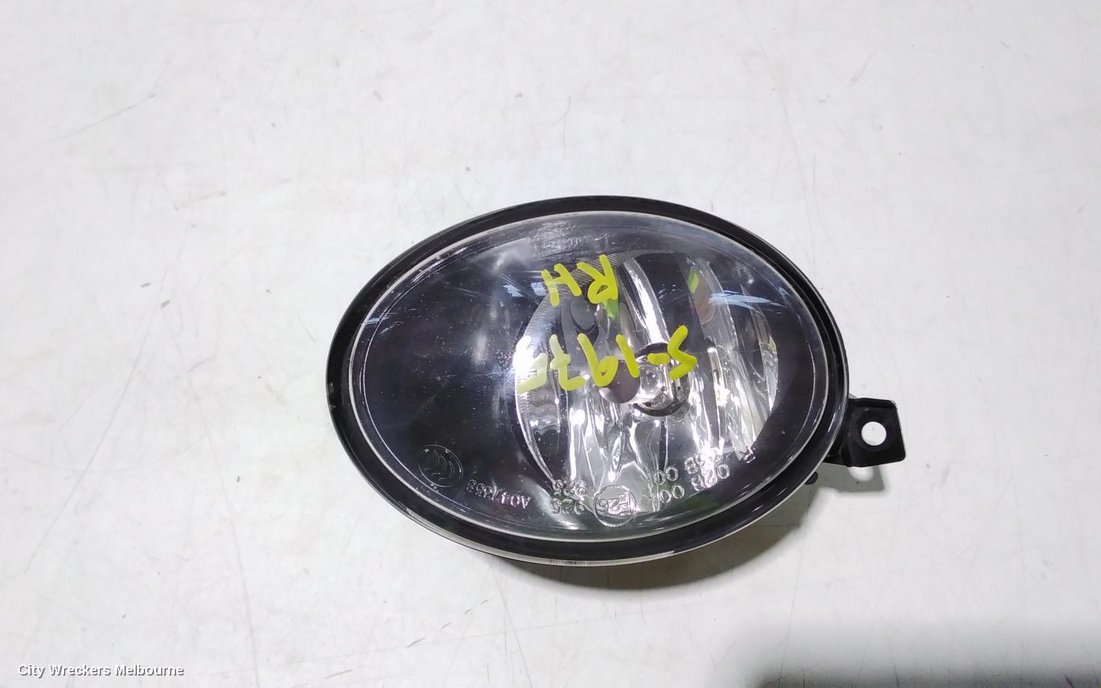 VOLKSWAGEN AMAROK RIGHT INDICATOR/FOG/SIDE, BUMPER FOGLAMP, 2H, 12/2010 - 06/2016