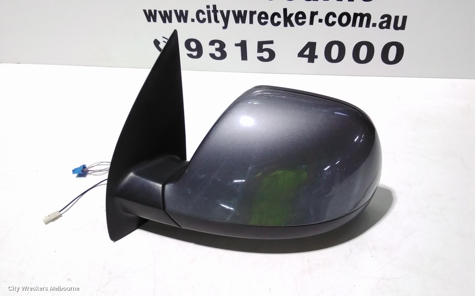 VOLKSWAGEN AMAROK LEFT DOOR MIRROR, 2H, MANUAL FOLD, PARTIAL COLOUR CODED/BLACK, 10 PIN TYPE, 07/2013 ONWARDS