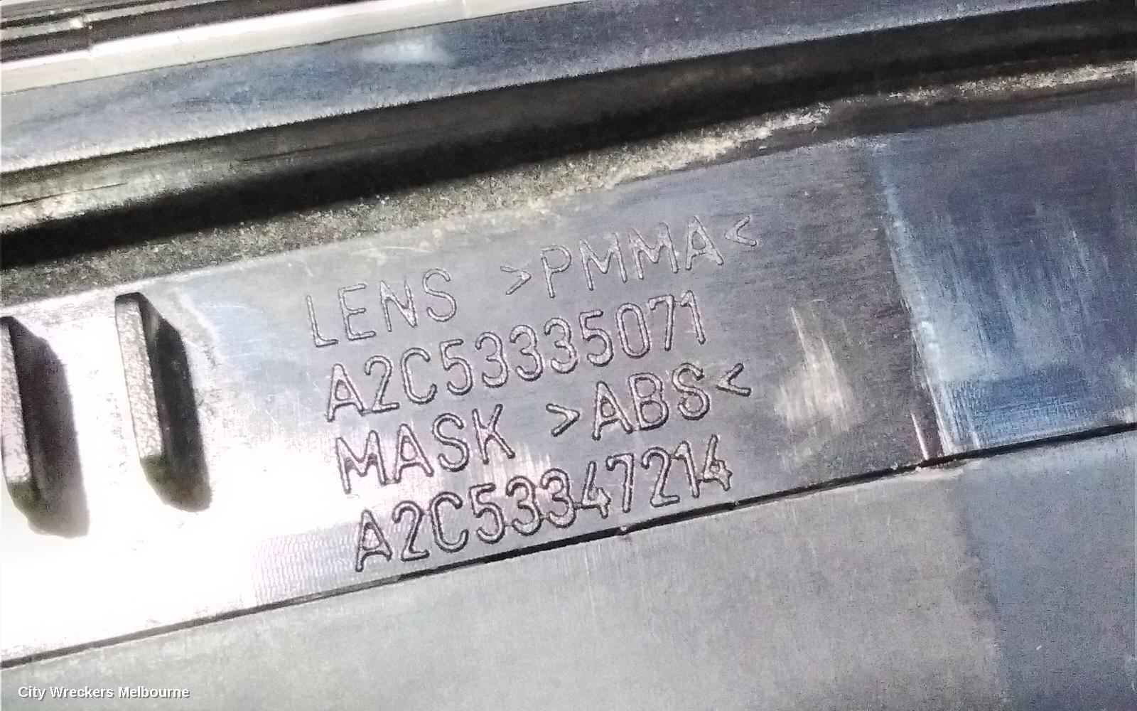 VOLKSWAGEN AMAROK INSTRUMENT CLUSTER, DIESEL, MANUAL T/M, 2H, 12/2010 - 10/2014