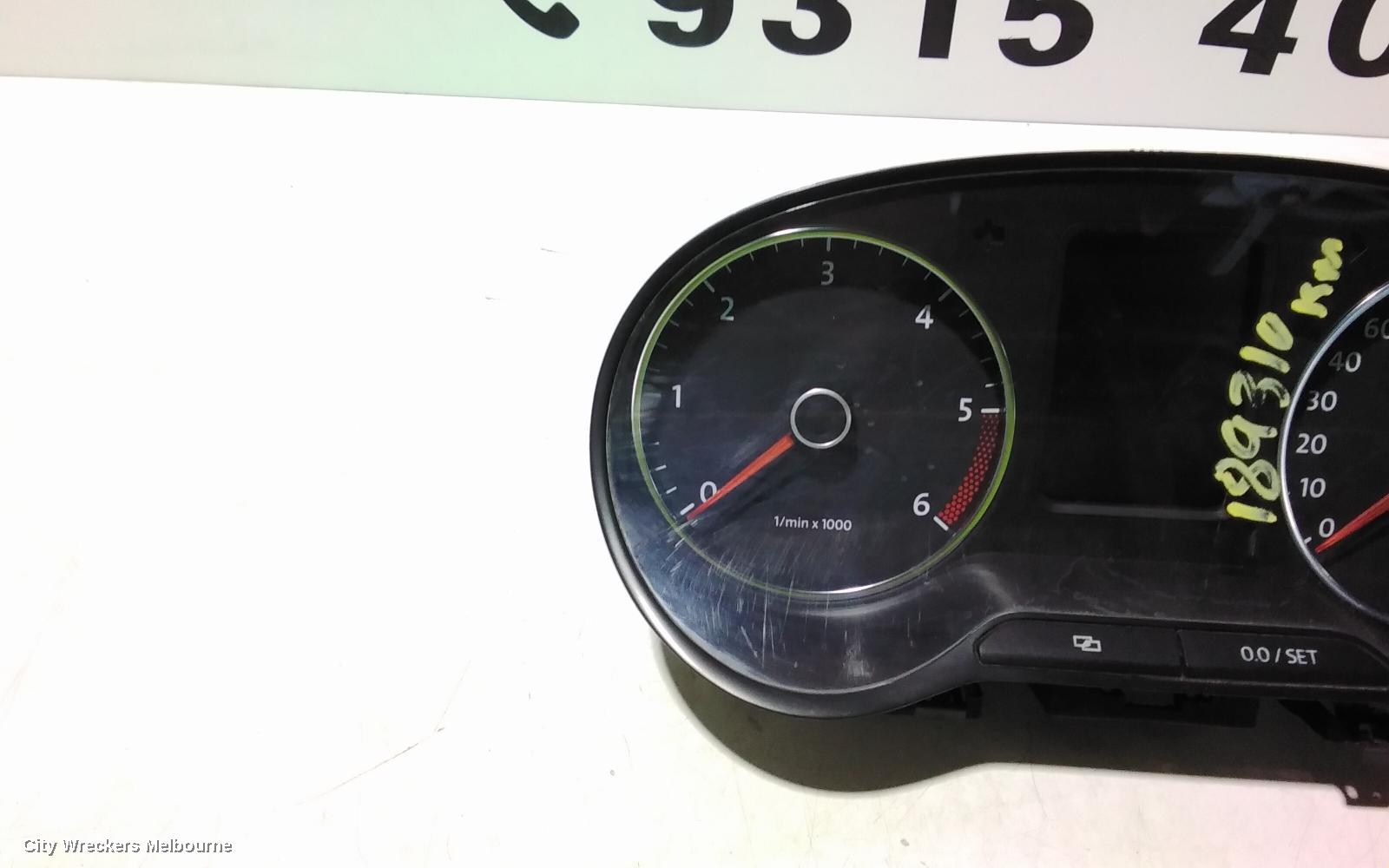 VOLKSWAGEN AMAROK INSTRUMENT CLUSTER, DIESEL, MANUAL T/M, 2H, 12/2010 - 10/2014